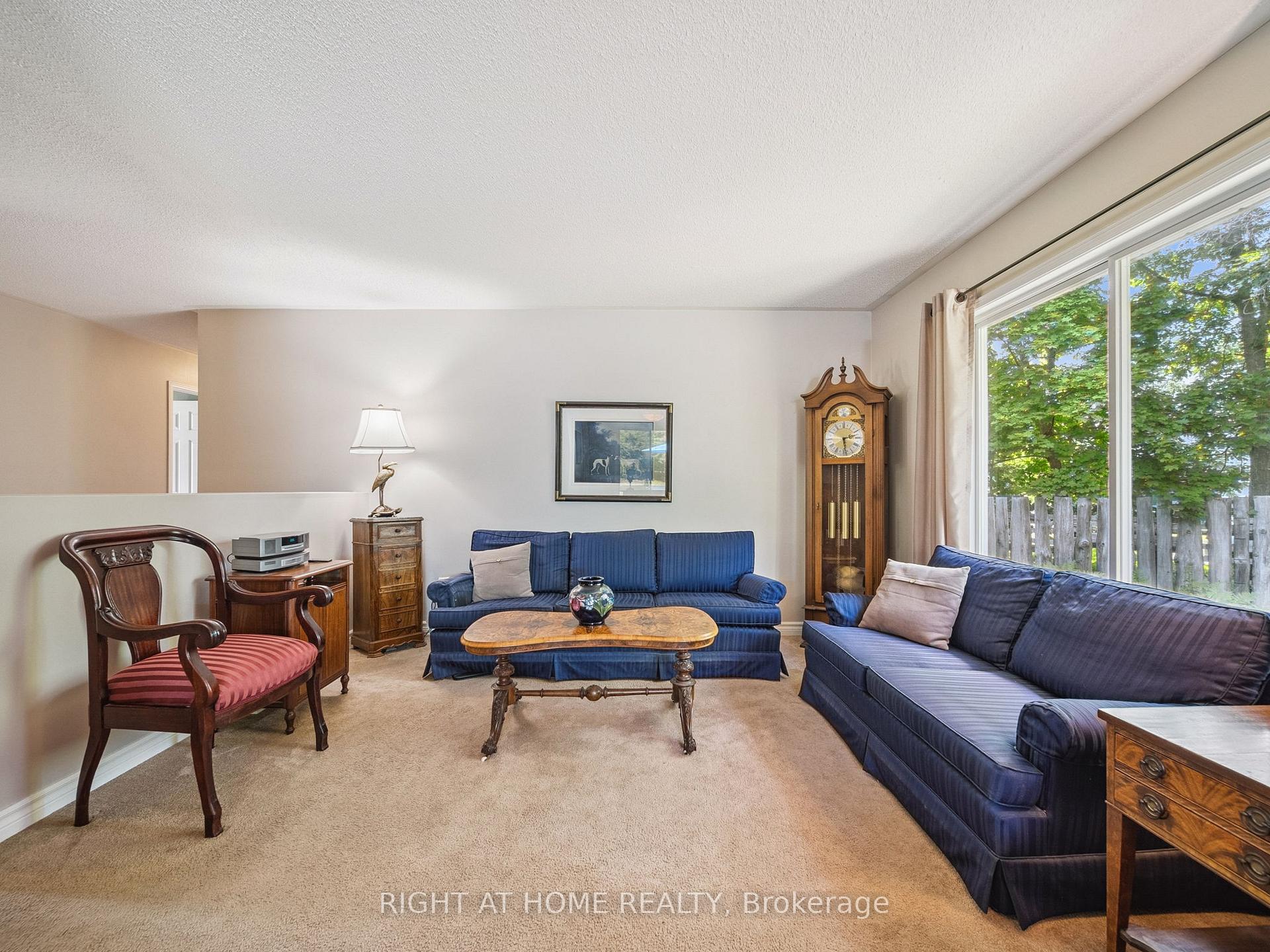Photo 5 of 6 Wenden Court, Springwater, Midhurst — HOMEH