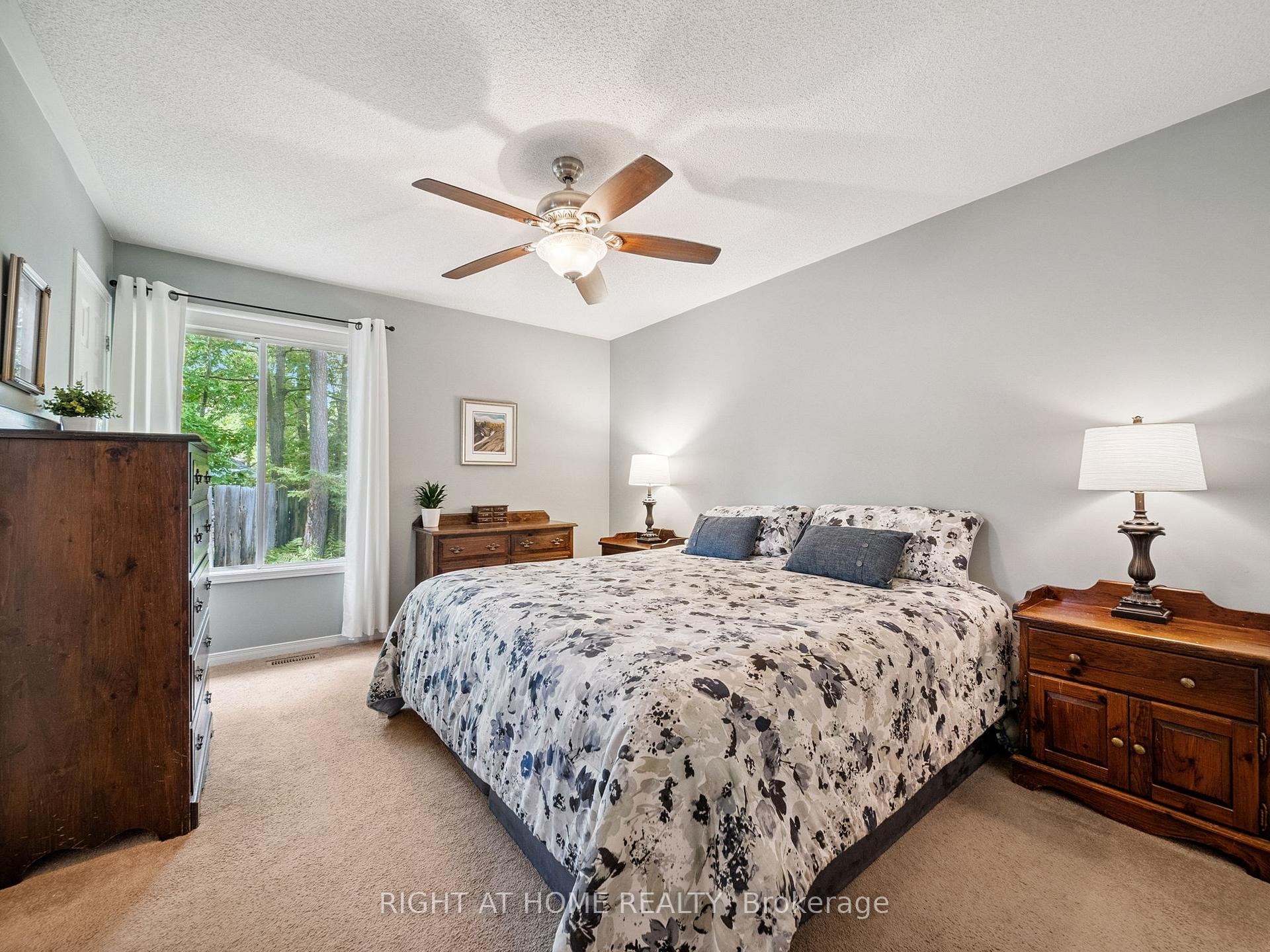 Photo 10 of 6 Wenden Court, Springwater, Midhurst — HOMEH
