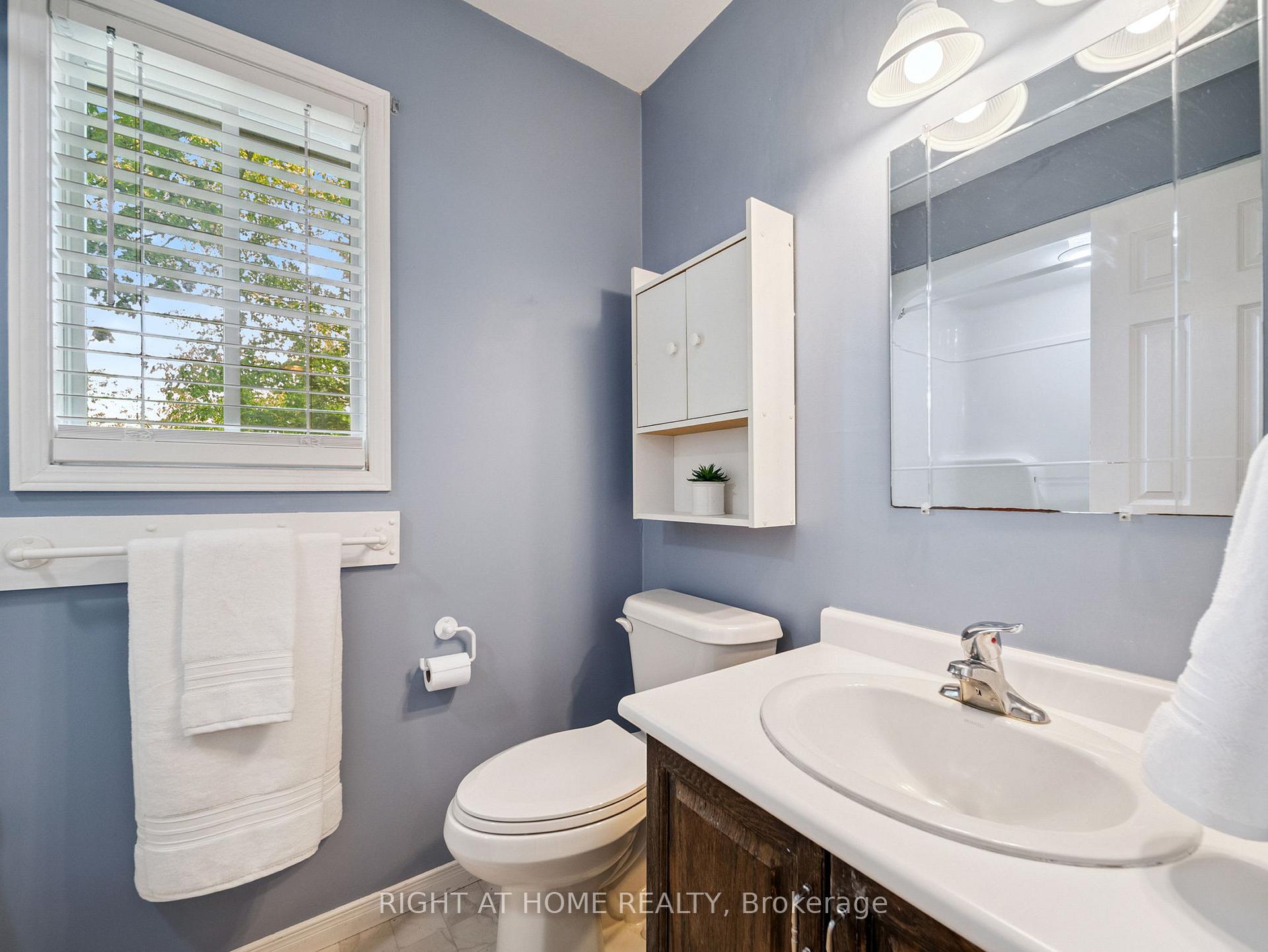 Photo 14 of 6 Wenden Court, Springwater, Midhurst — HOMEH