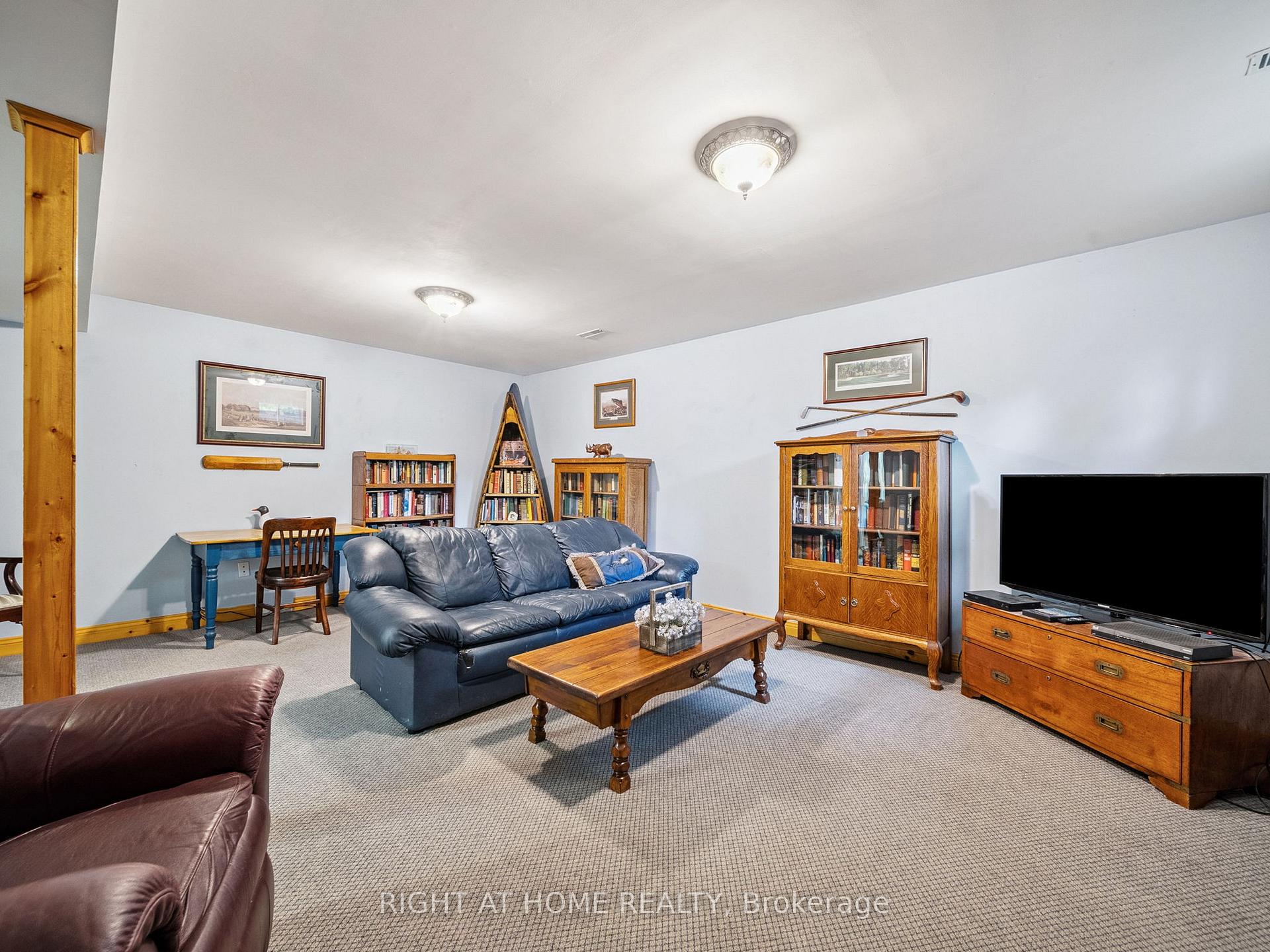 Photo 19 of 6 Wenden Court, Springwater, Midhurst — HOMEH