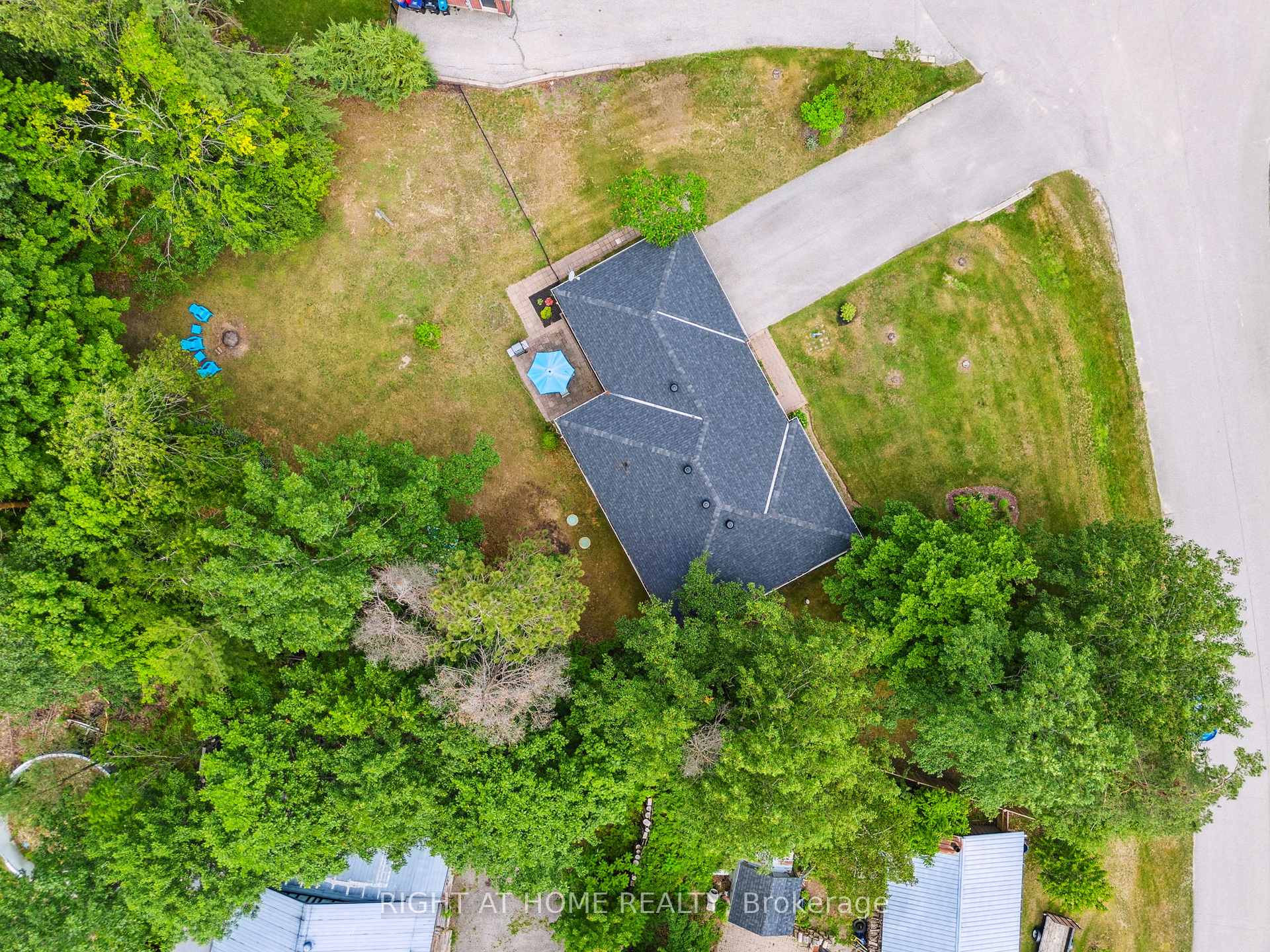 Photo 29 of 6 Wenden Court, Springwater, Midhurst — HOMEH