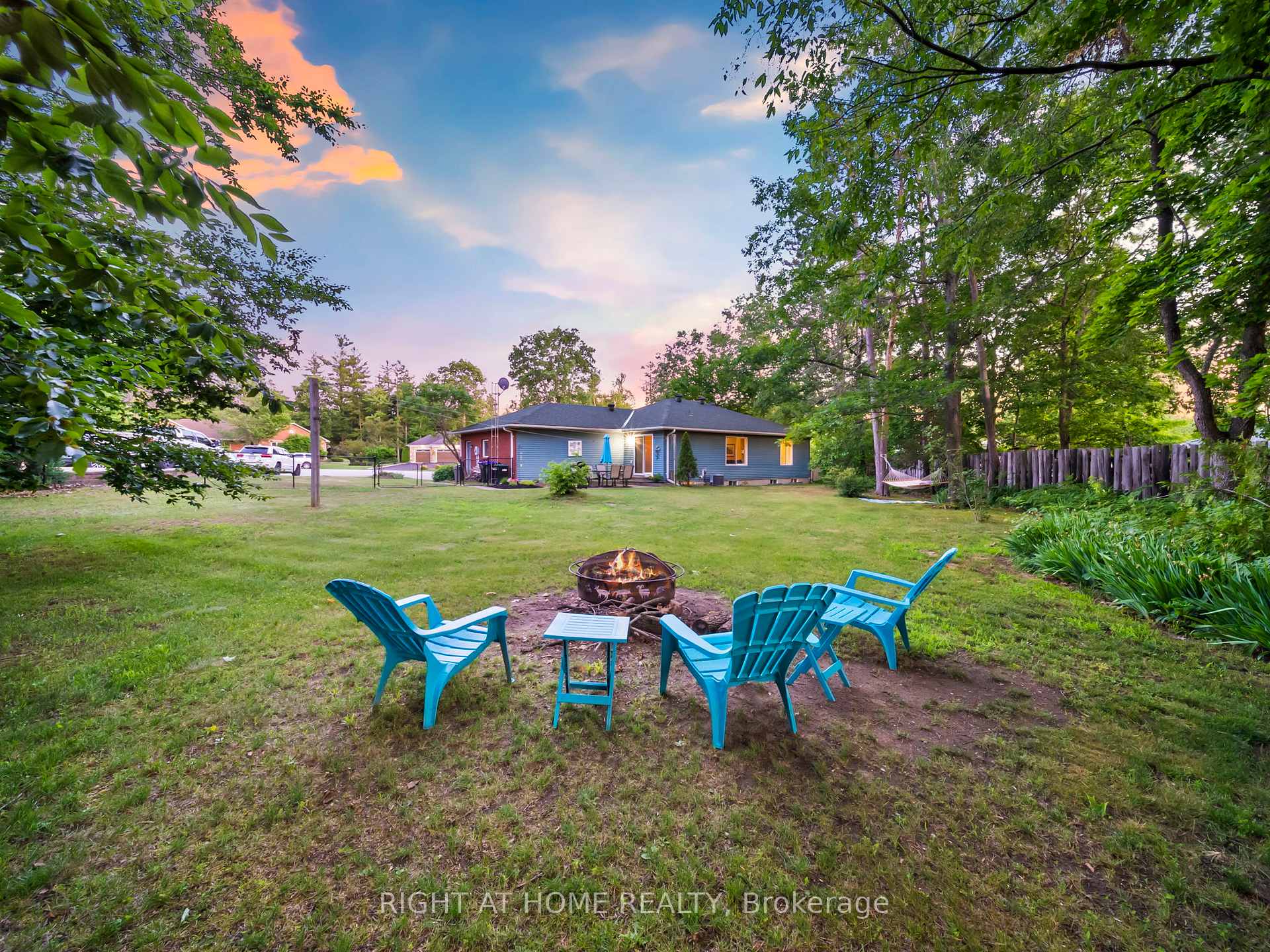 Photo 31 of 6 Wenden Court, Springwater, Midhurst — HOMEH