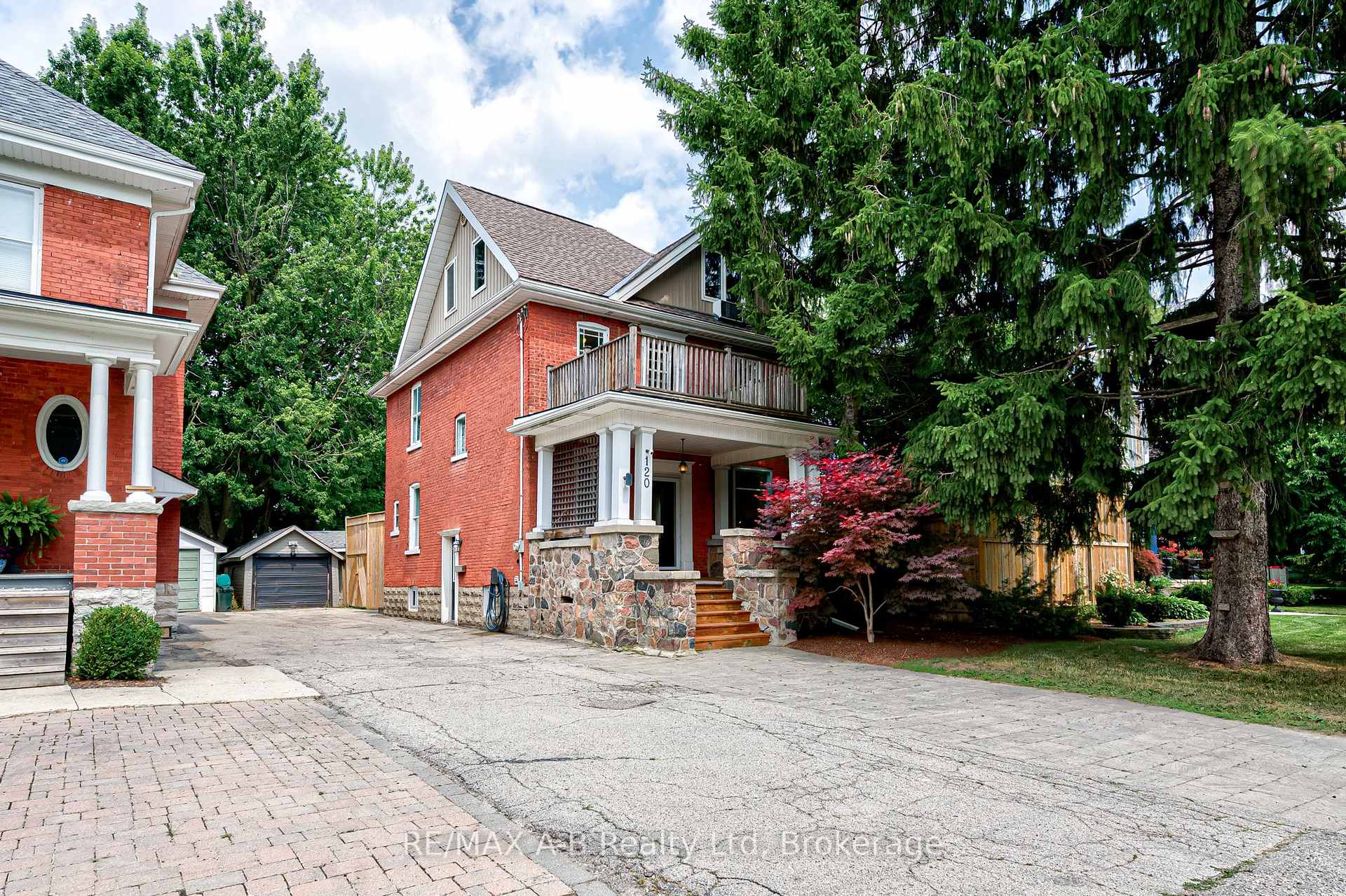 Photo 1 of 120 John Street N, Stratford — HOMEH