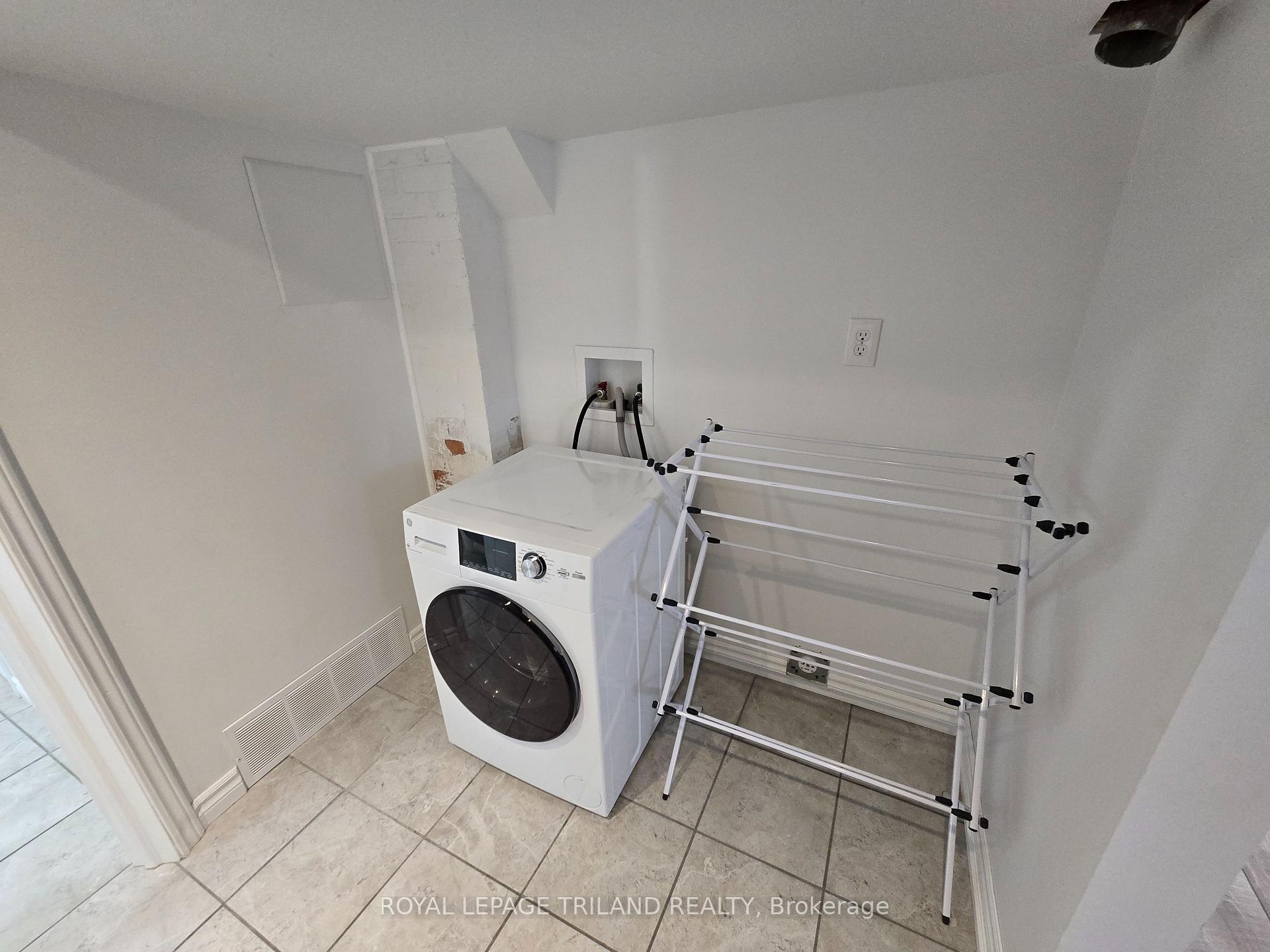 Photo 15 of Unit B, 40 Myrtle Street, St. Thomas — HOMEH