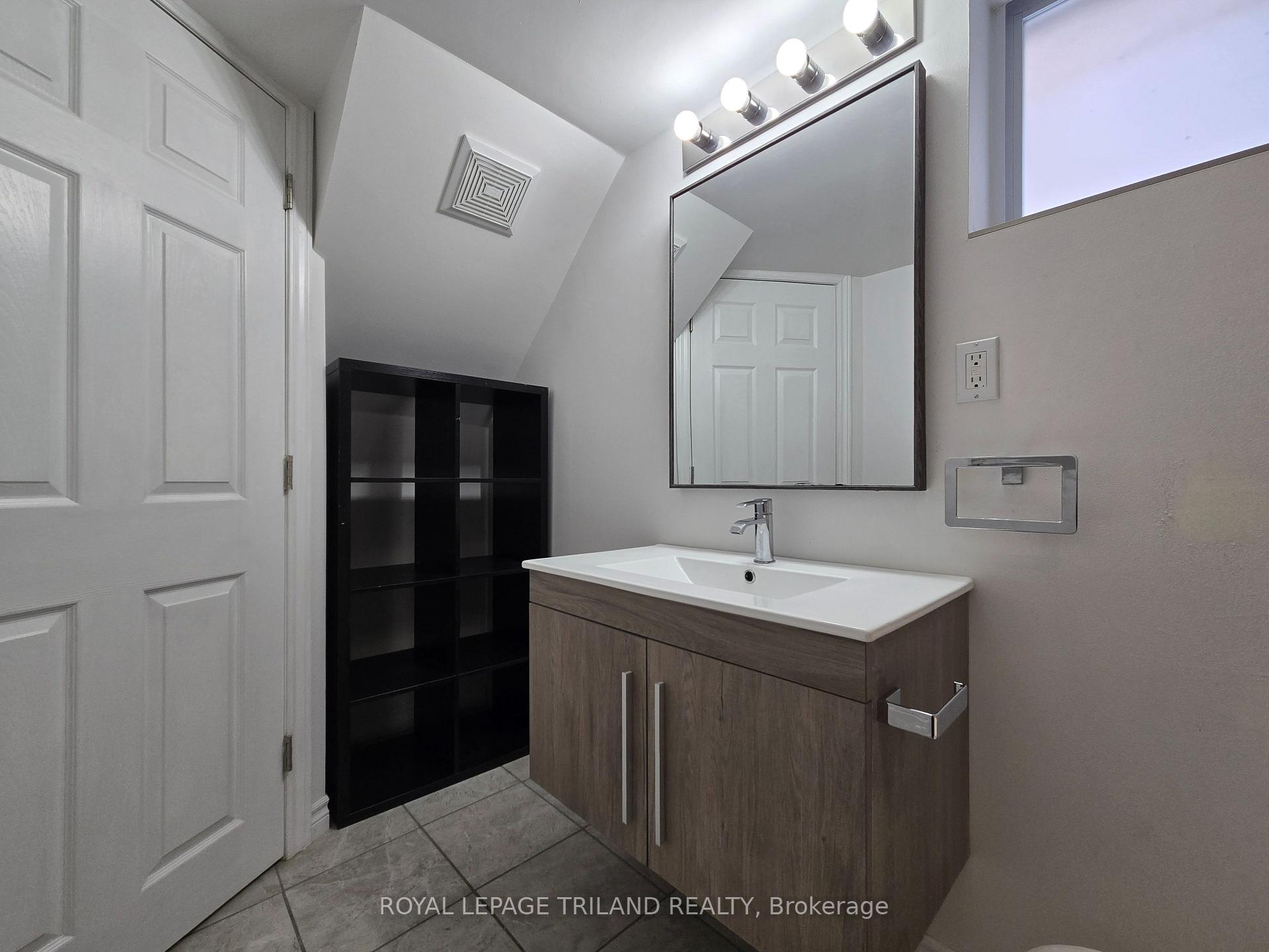 Photo 19 of Unit B, 40 Myrtle Street, St. Thomas — HOMEH