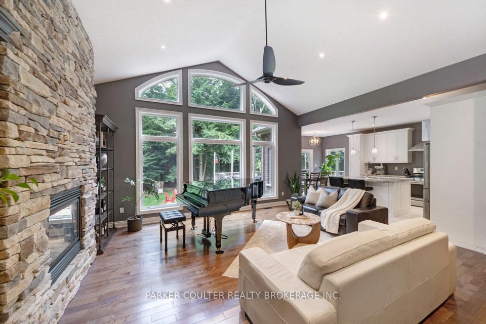 Photo 7 of 20 Marni Lane, Springwater, Rural Springwater — HOMEH