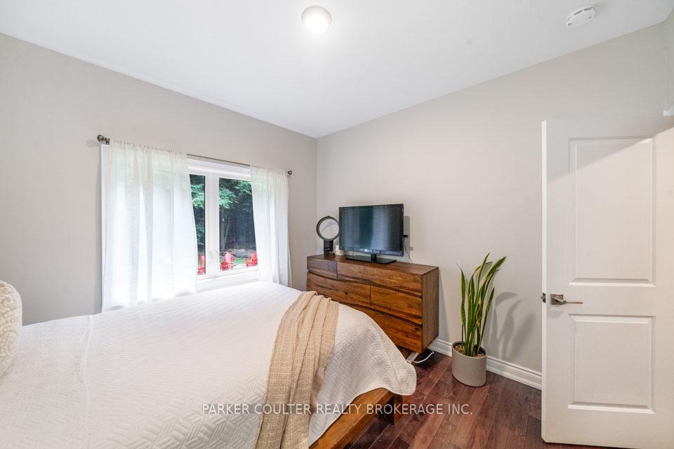 Photo 16 of 20 Marni Lane, Springwater, Rural Springwater — HOMEH