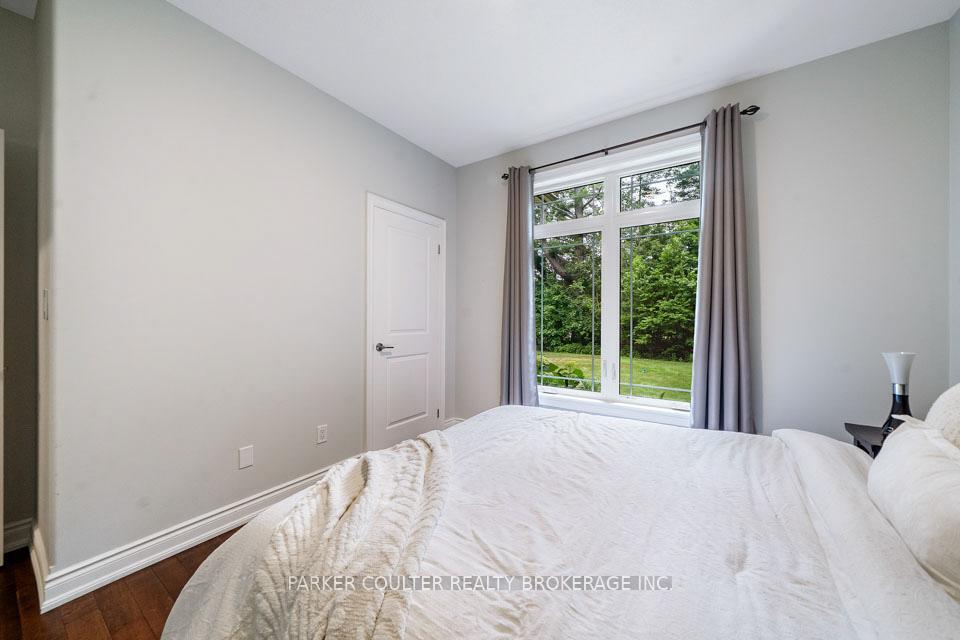 Photo 18 of 20 Marni Lane, Springwater, Rural Springwater — HOMEH
