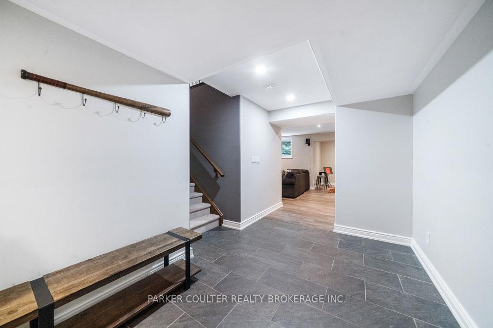Photo 32 of 20 Marni Lane, Springwater, Rural Springwater — HOMEH