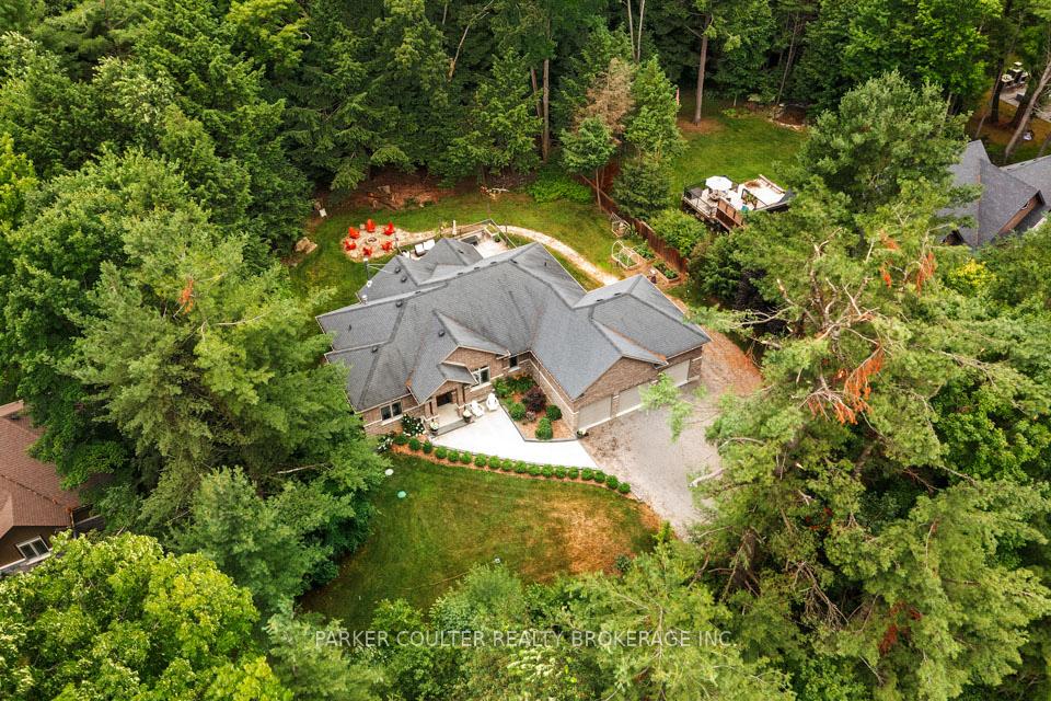 Photo 48 of 20 Marni Lane, Springwater, Rural Springwater — HOMEH