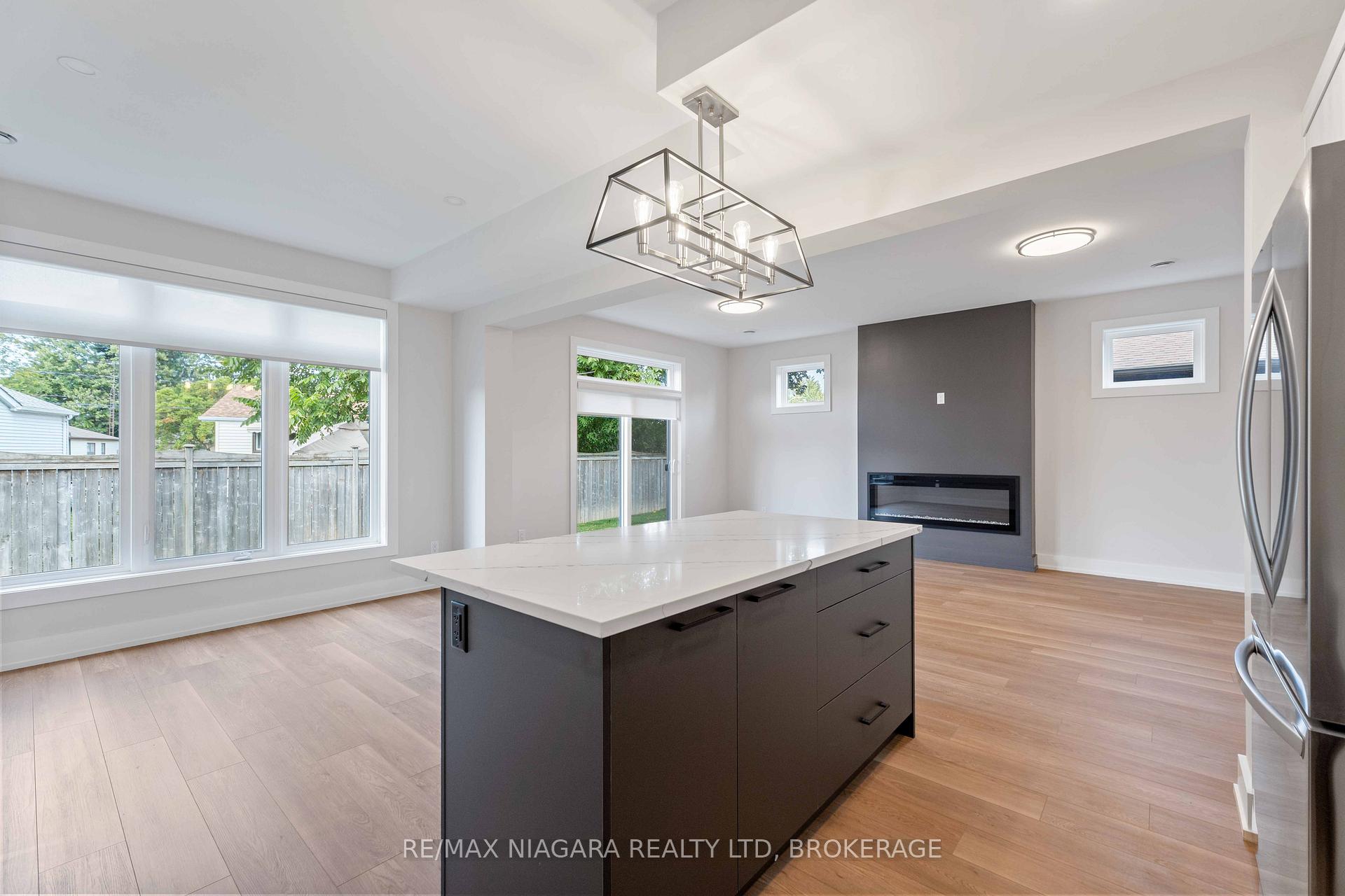 Photo 7 of Unit A, 37 Buchanan Road, St. Catharines, Carlton/Bunting — HOMEH