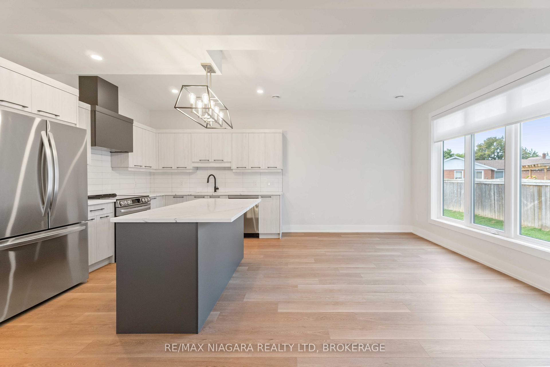 Photo 8 of Unit A, 37 Buchanan Road, St. Catharines, Carlton/Bunting — HOMEH