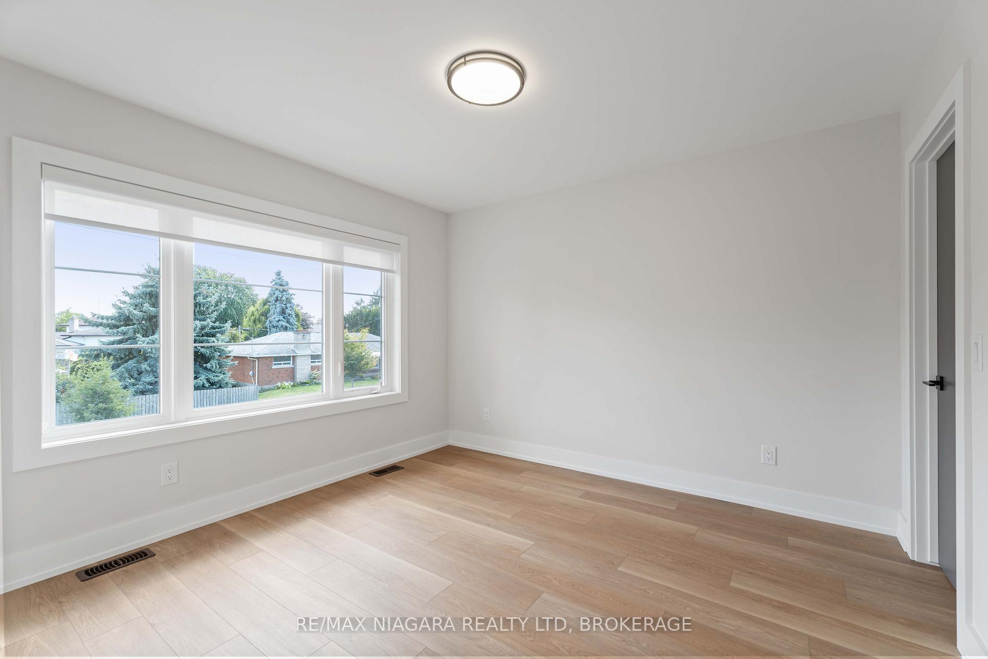 Photo 13 of Unit A, 37 Buchanan Road, St. Catharines, Carlton/Bunting — HOMEH