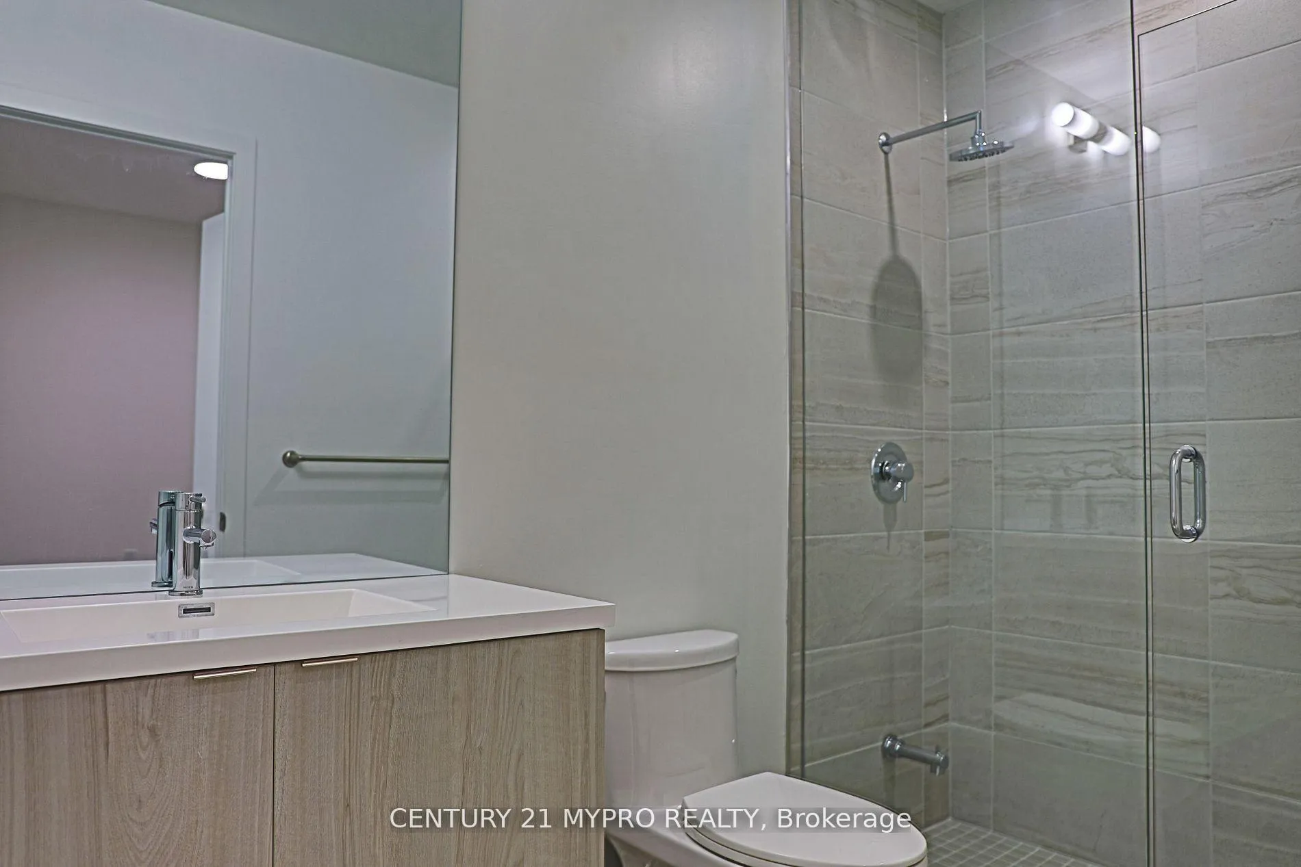 Photo 10 of Unit 6907, 138 Downes Street, Toronto, Waterfront Communities — HOMEH
