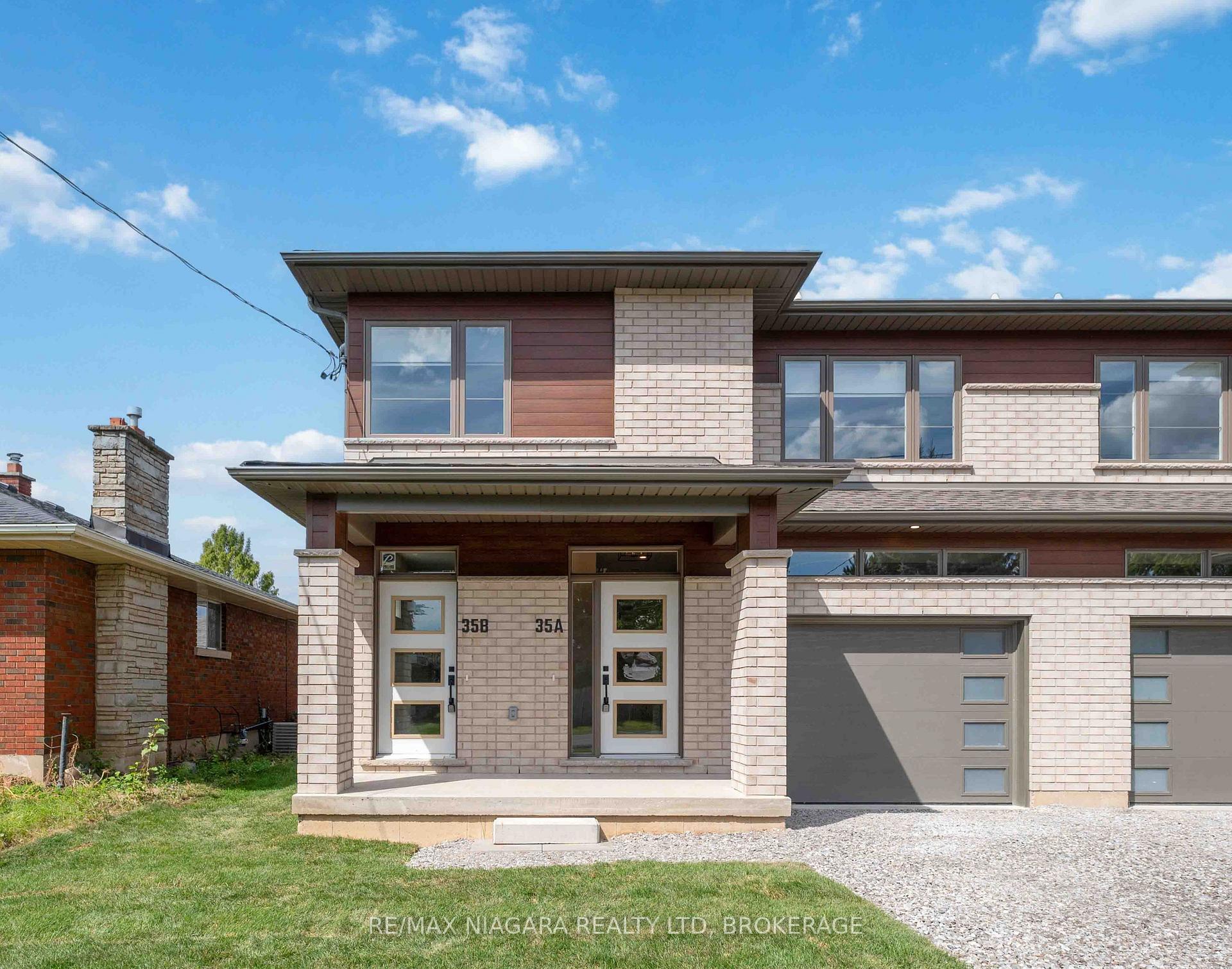 Front of Unit B, 35 Buchanan Road
