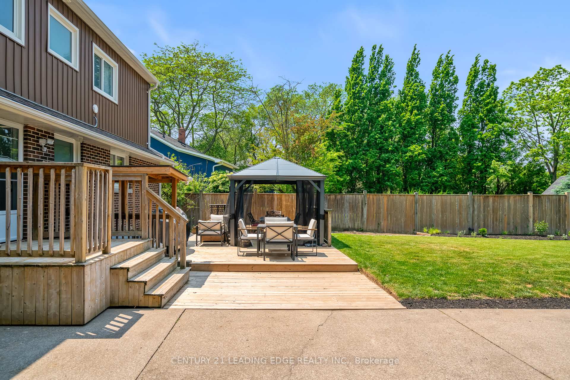 Photo 3 of 1182 Lakeshore Road, St. Catharines, Rural Port — HOMEH