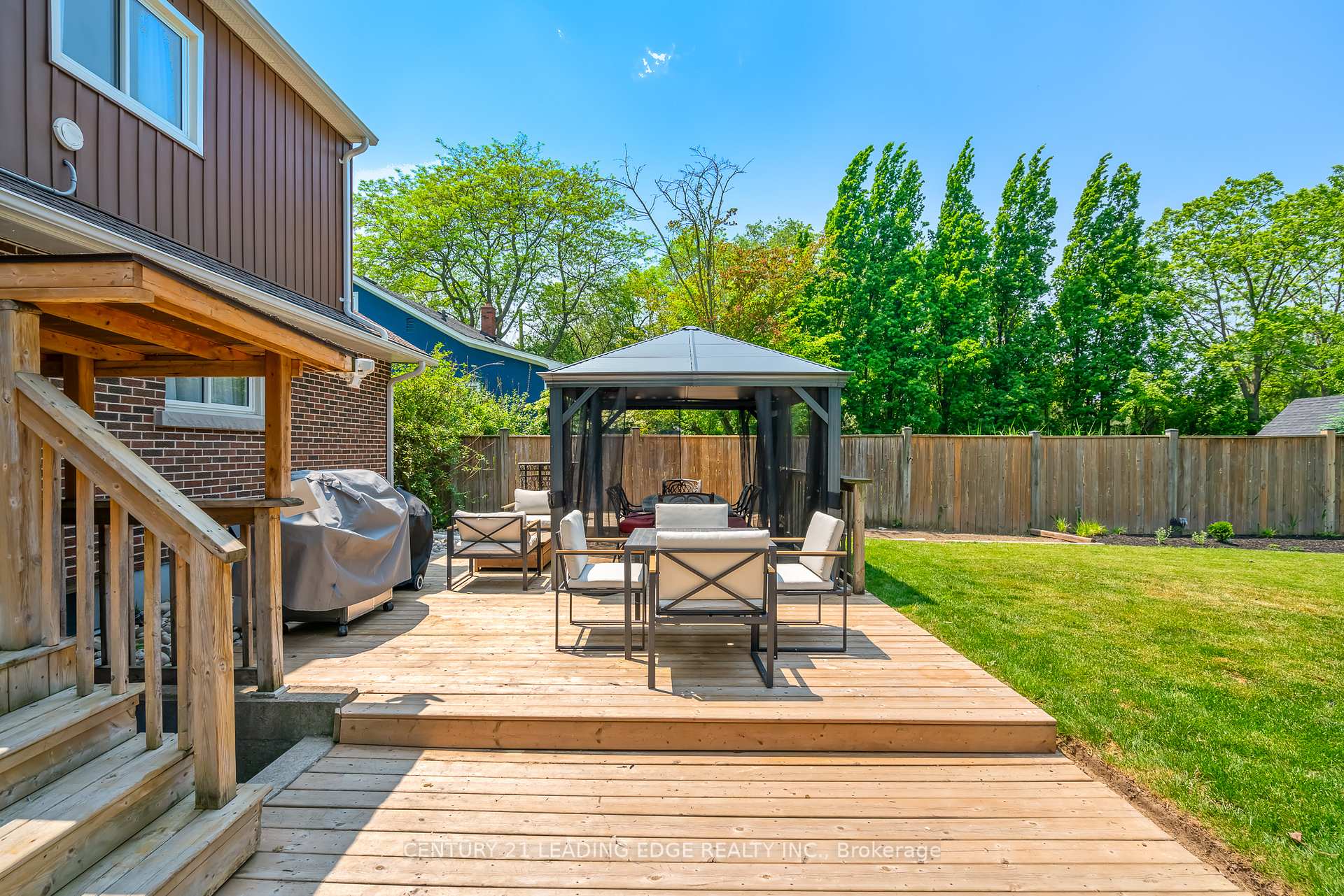 Photo 4 of 1182 Lakeshore Road, St. Catharines, Rural Port — HOMEH