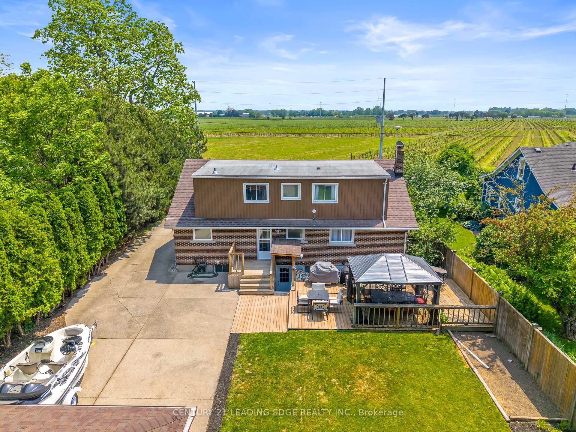 Photo 12 of 1182 Lakeshore Road, St. Catharines, Rural Port — HOMEH