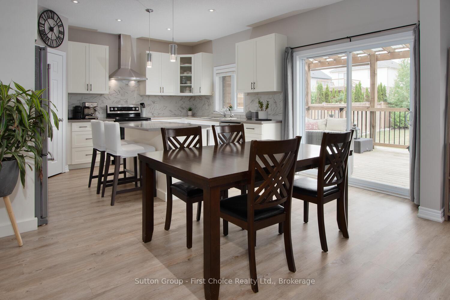 Photo 20 of 116 Thomas Street, Stratford — HOMEH
