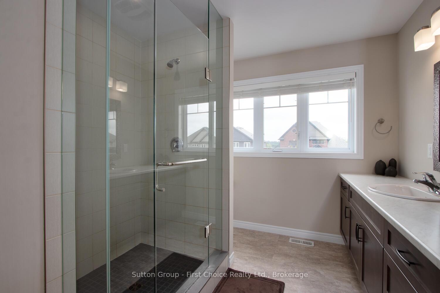 Photo 27 of 116 Thomas Street, Stratford — HOMEH