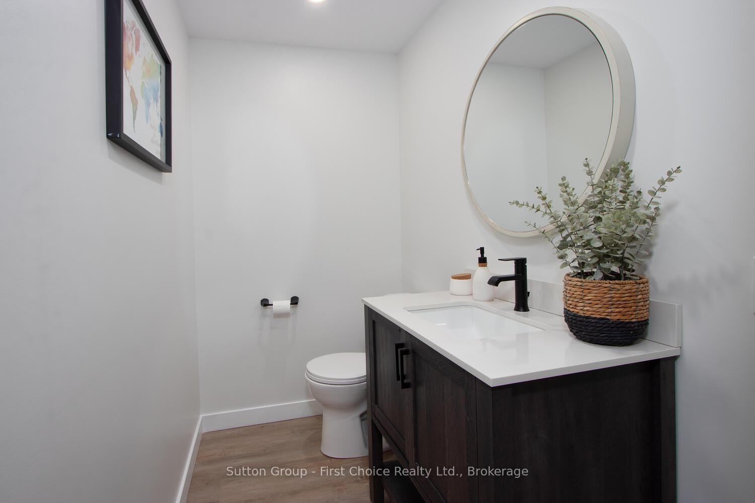 Photo 37 of 116 Thomas Street, Stratford — HOMEH