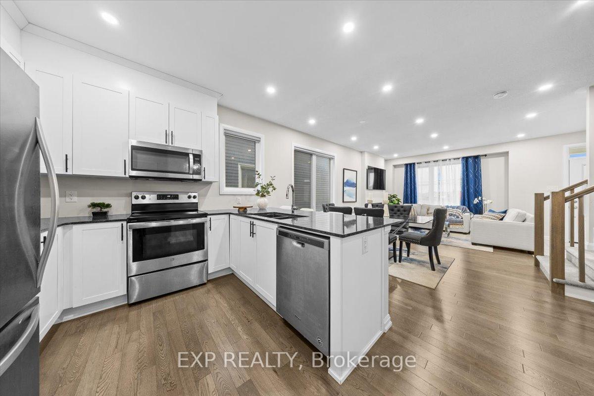Photo 13 of 6347 Perth Street, Ottawa, Btwn Franktown Rd. & Fallowfield Rd. — HOMEH
