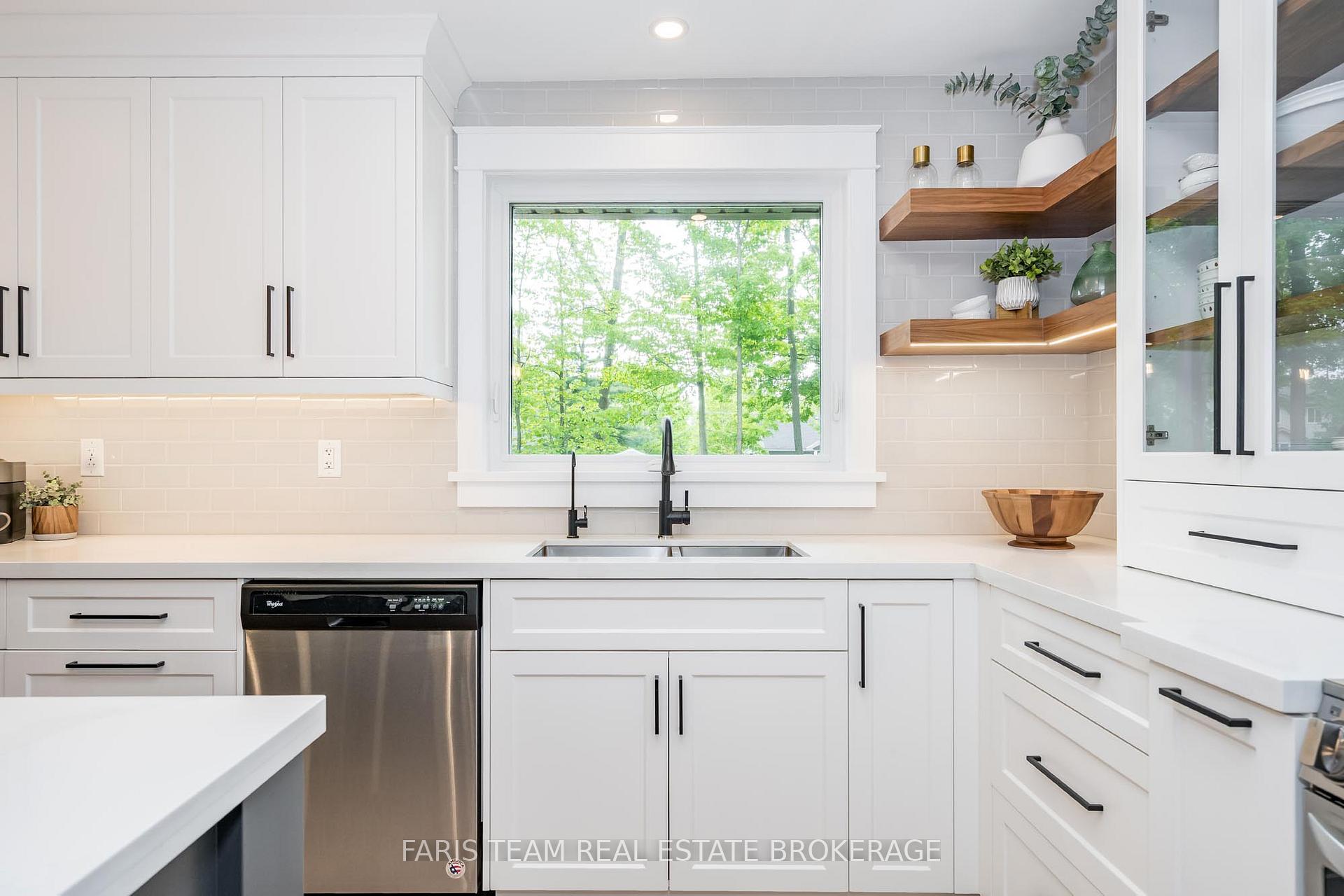 Photo 5 of 8 Malta Crescent, Springwater, Midhurst — HOMEH