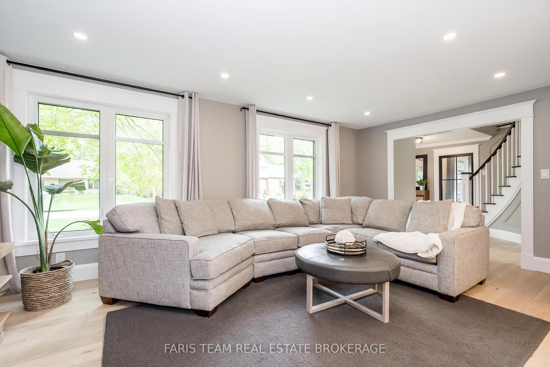 Photo 13 of 8 Malta Crescent, Springwater, Midhurst — HOMEH
