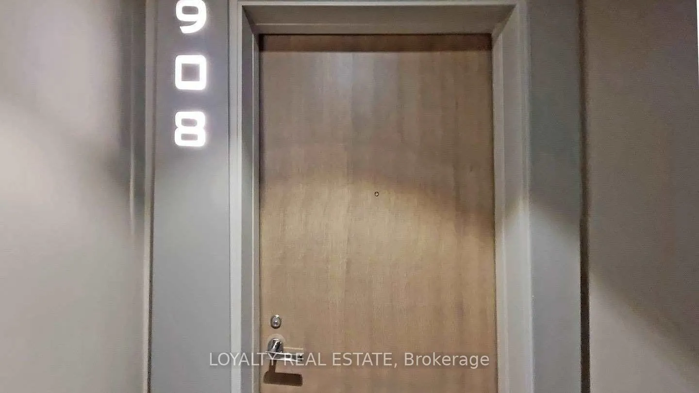 Photo 8 of Unit 908, 1 Bloor Street E, Toronto, Church-Yonge Corridor — HOMEH