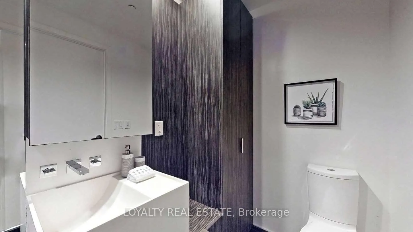 Photo 21 of Unit 908, 1 Bloor Street E, Toronto, Church-Yonge Corridor — HOMEH