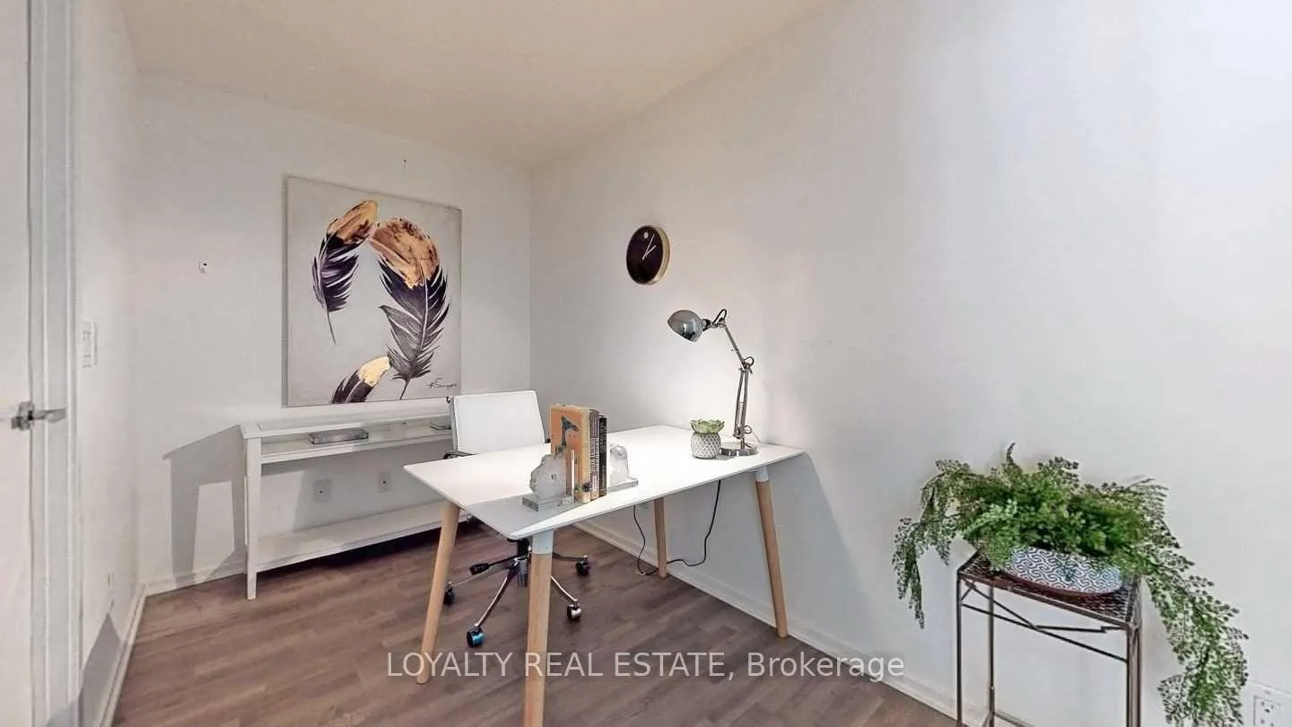 Photo 23 of Unit 908, 1 Bloor Street E, Toronto, Church-Yonge Corridor — HOMEH