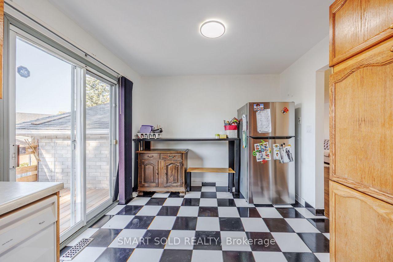 Photo 9 of 44 Hemlock Street, St. Catharines, Burleigh Hill — HOMEH