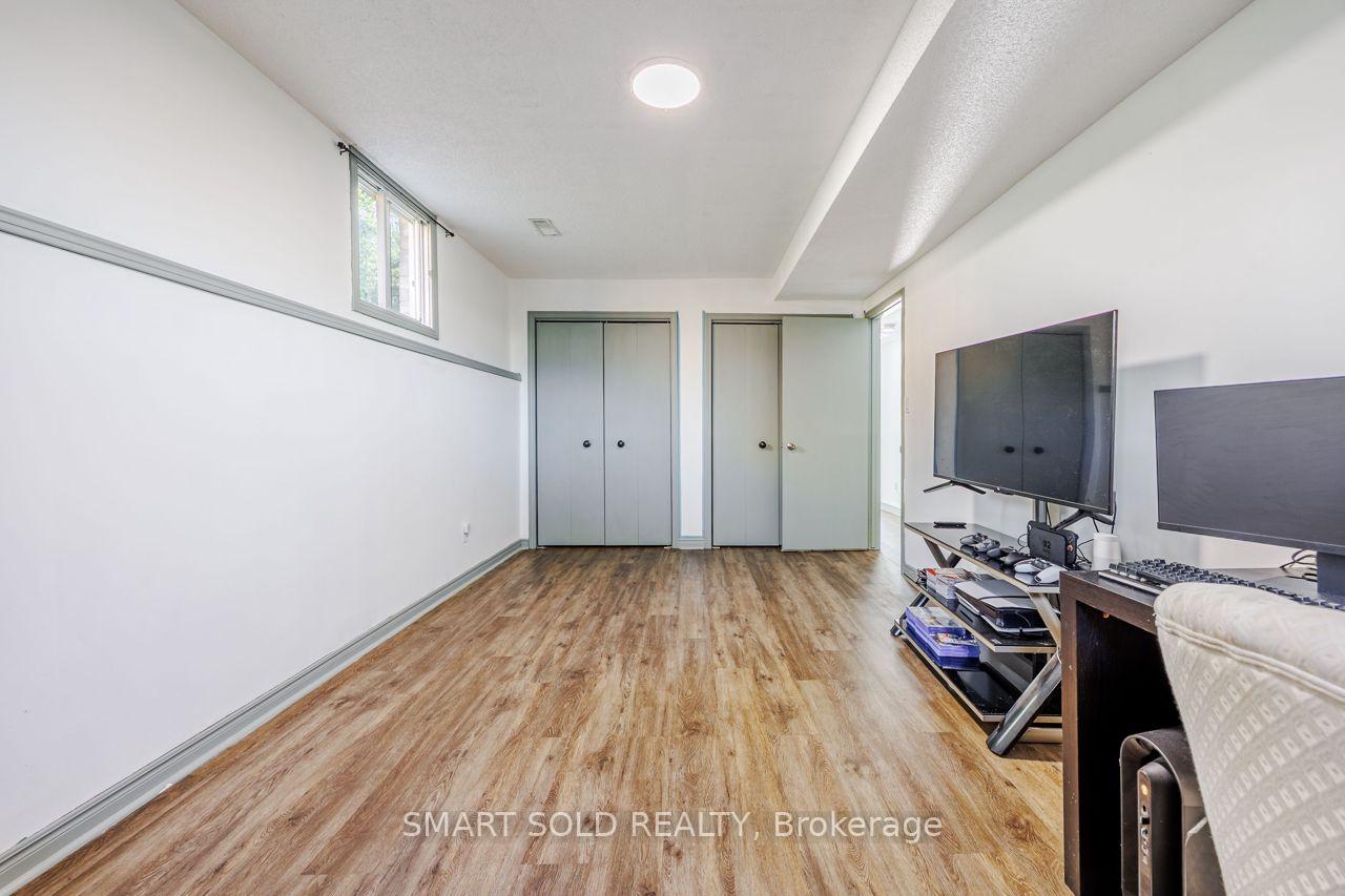 Photo 18 of 44 Hemlock Street, St. Catharines, Burleigh Hill — HOMEH