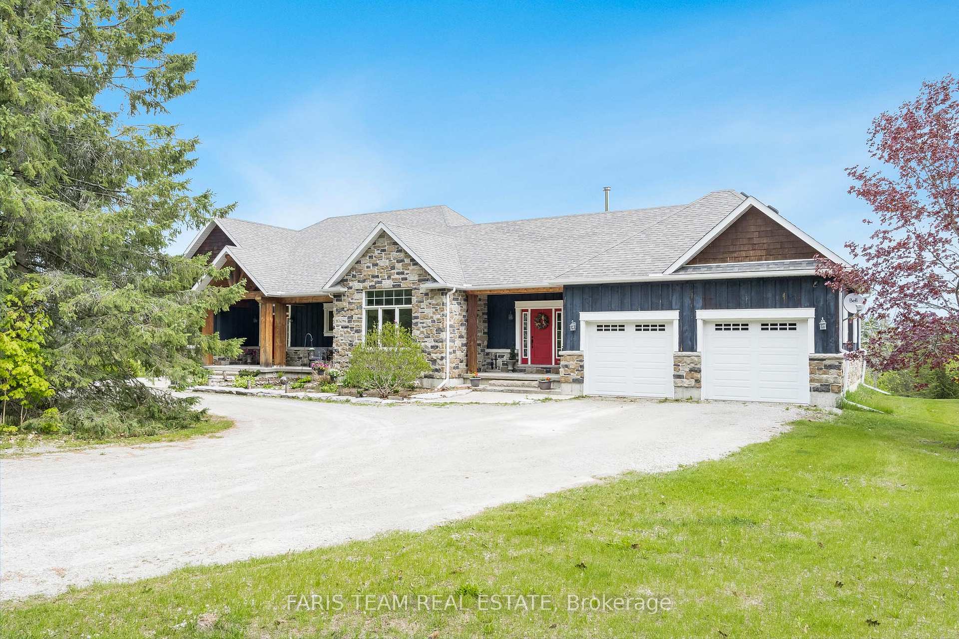 Photo 1 of 1933 Vespra Valley Road, Springwater, Minesing — HOMEH