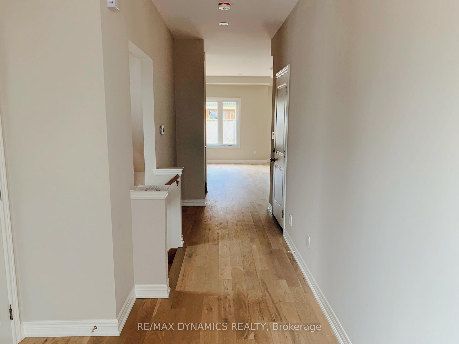 Photo 2 of 39 C Beachaven Drive, St. Catharines, Port Weller — HOMEH