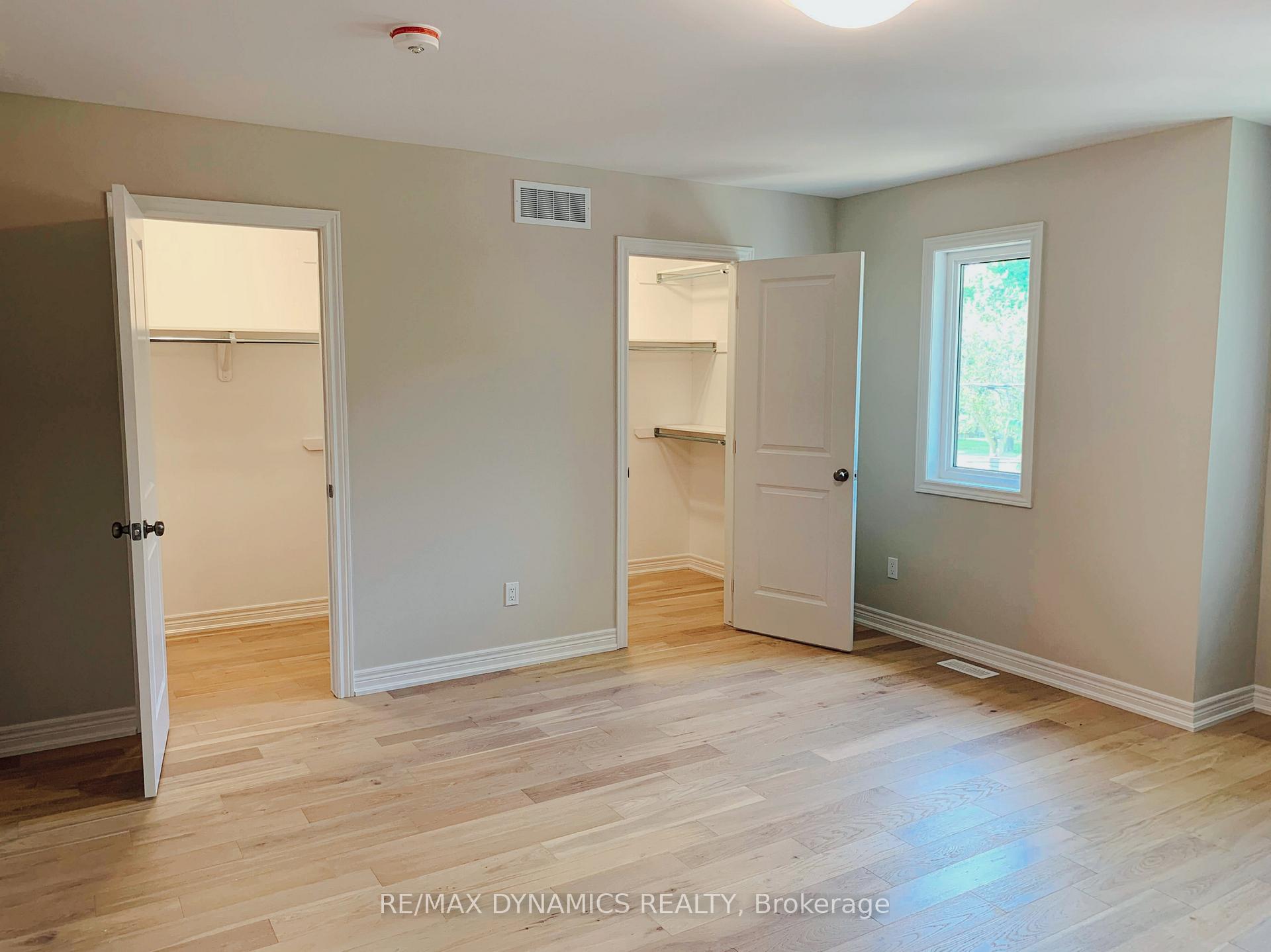 Photo 15 of 39 C Beachaven Drive, St. Catharines, Port Weller — HOMEH