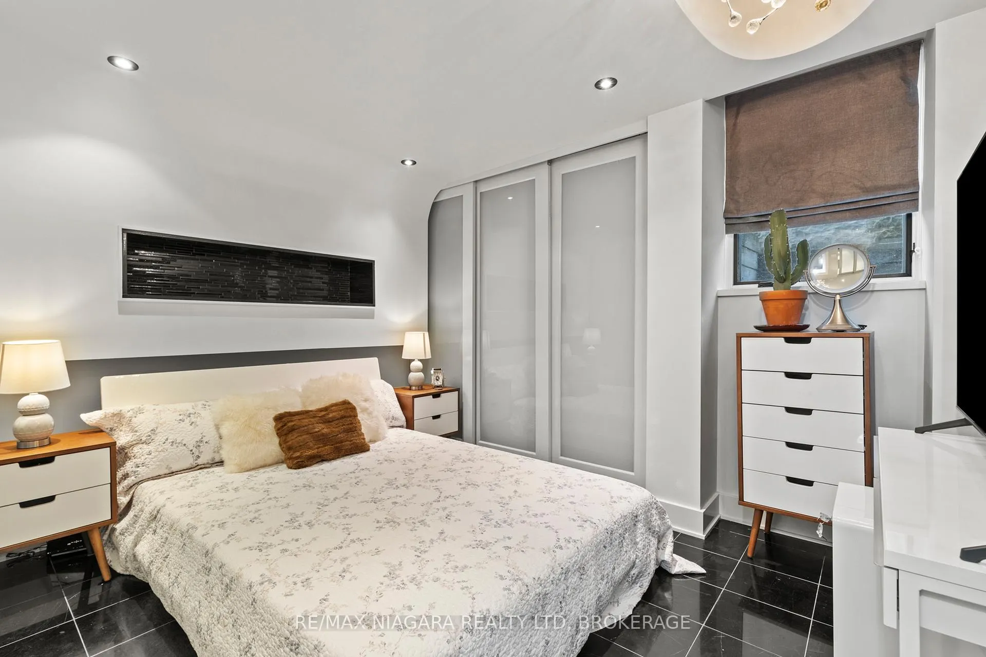 Photo 38 of 358C Martindale Road, St. Catharines, Martindale Pond — HOMEH