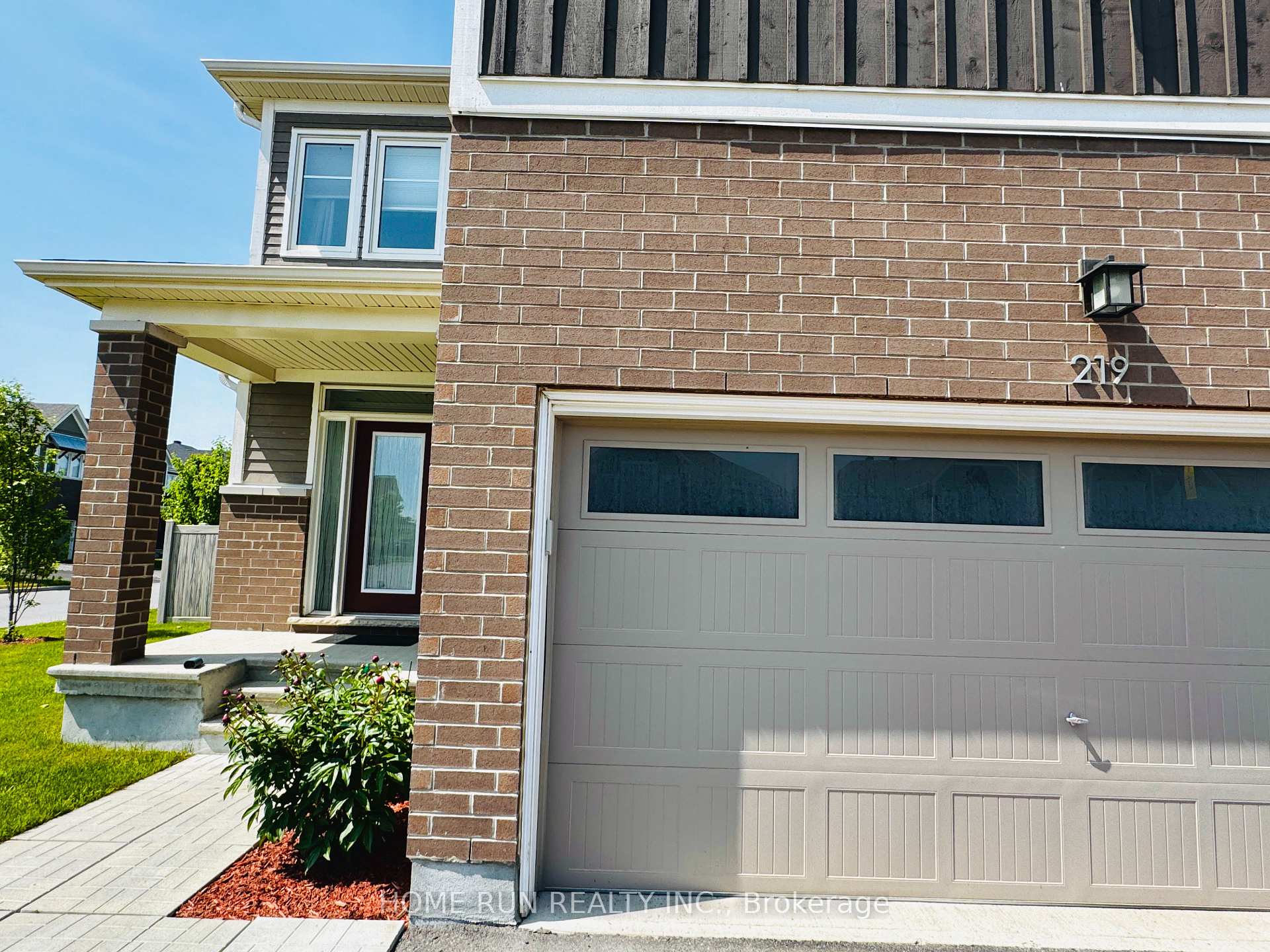 Photo 4 of 219 Meynell Road, Ottawa, Goulbourn Twp From Franktown Rd/South To Rideau — HOMEH