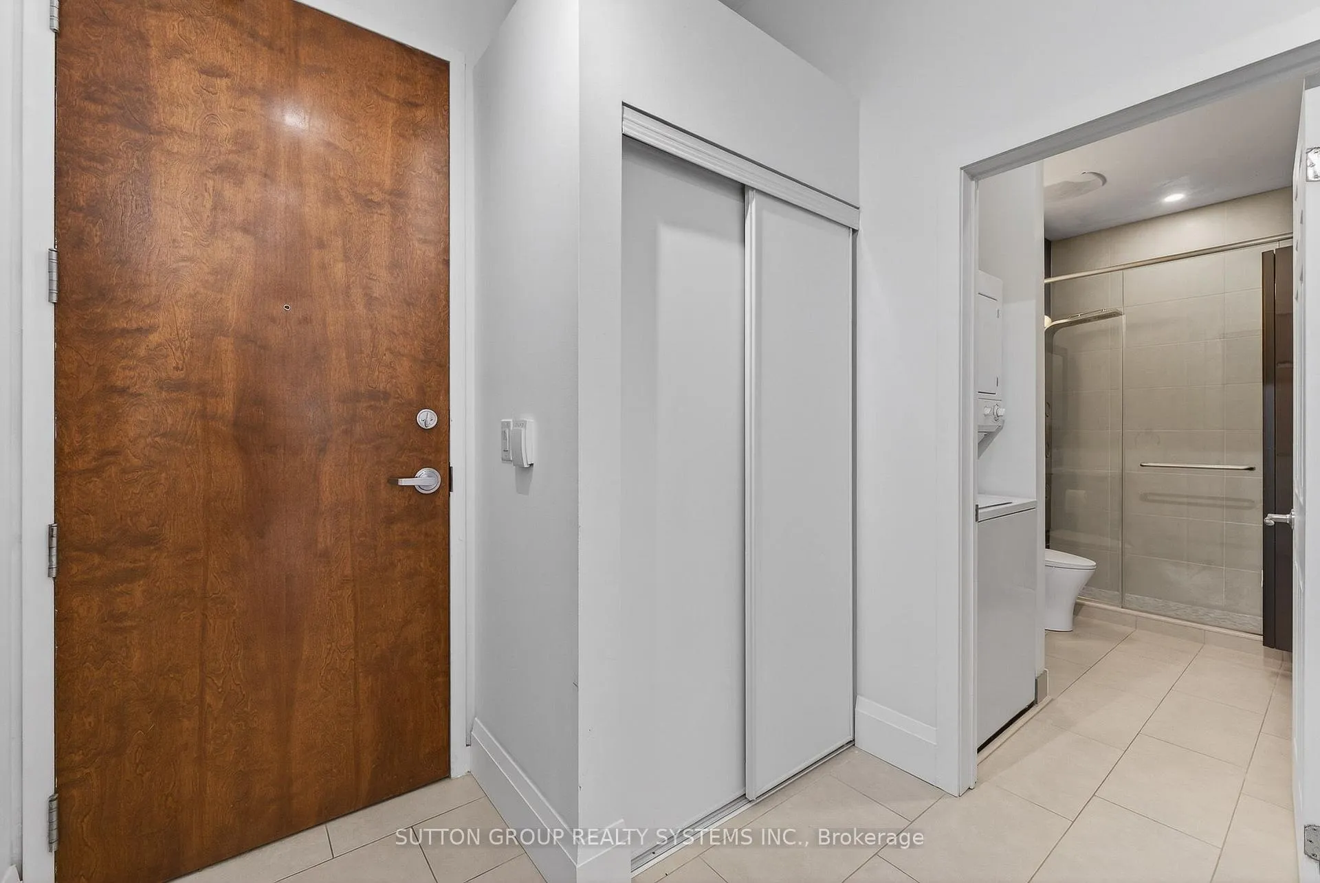 Photo 3 of Unit 211, 2 Fieldway Road, Etobicoke, Islington-City Centre West — HOMEH