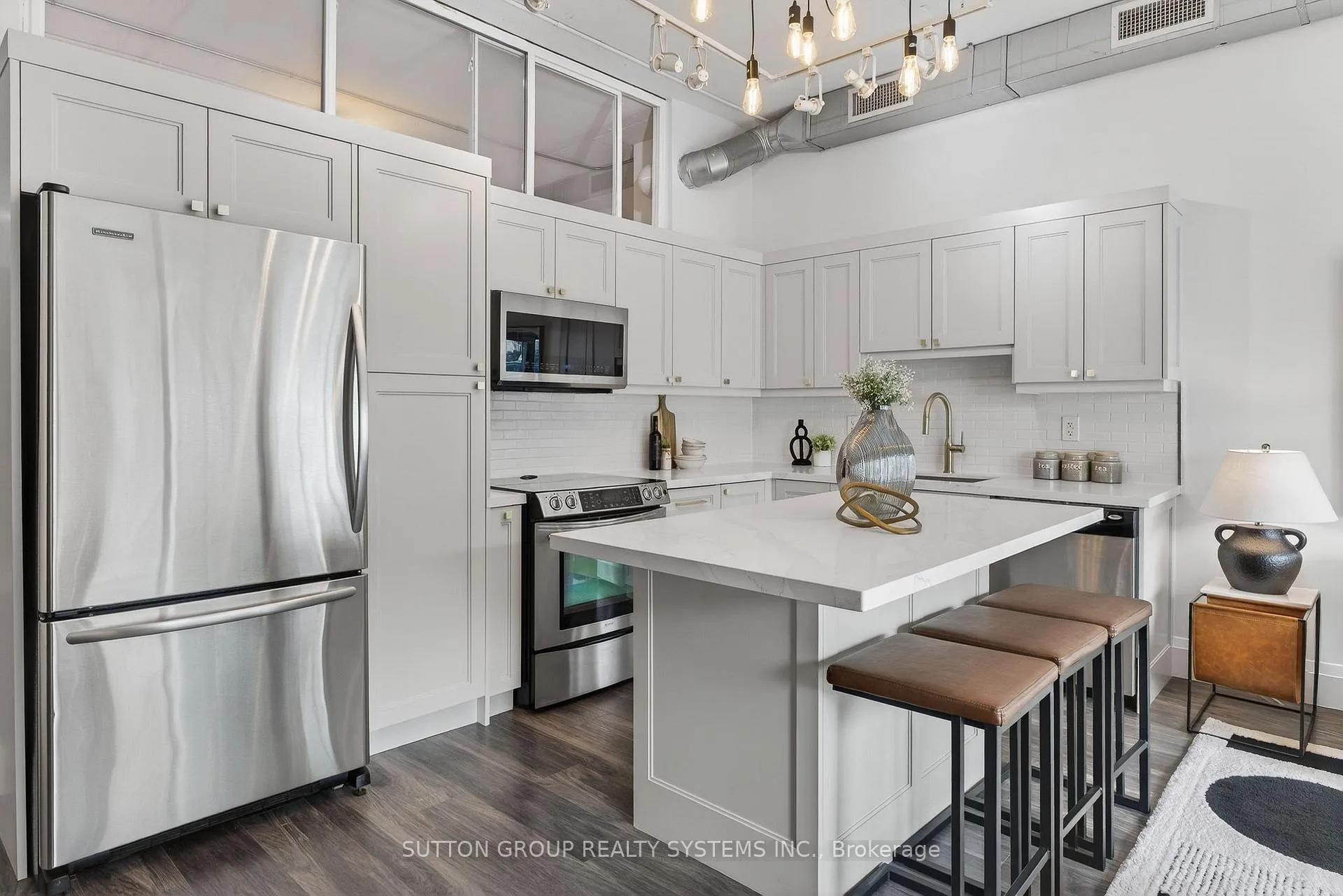 Photo 7 of Unit 211, 2 Fieldway Road, Etobicoke, Islington-City Centre West — HOMEH