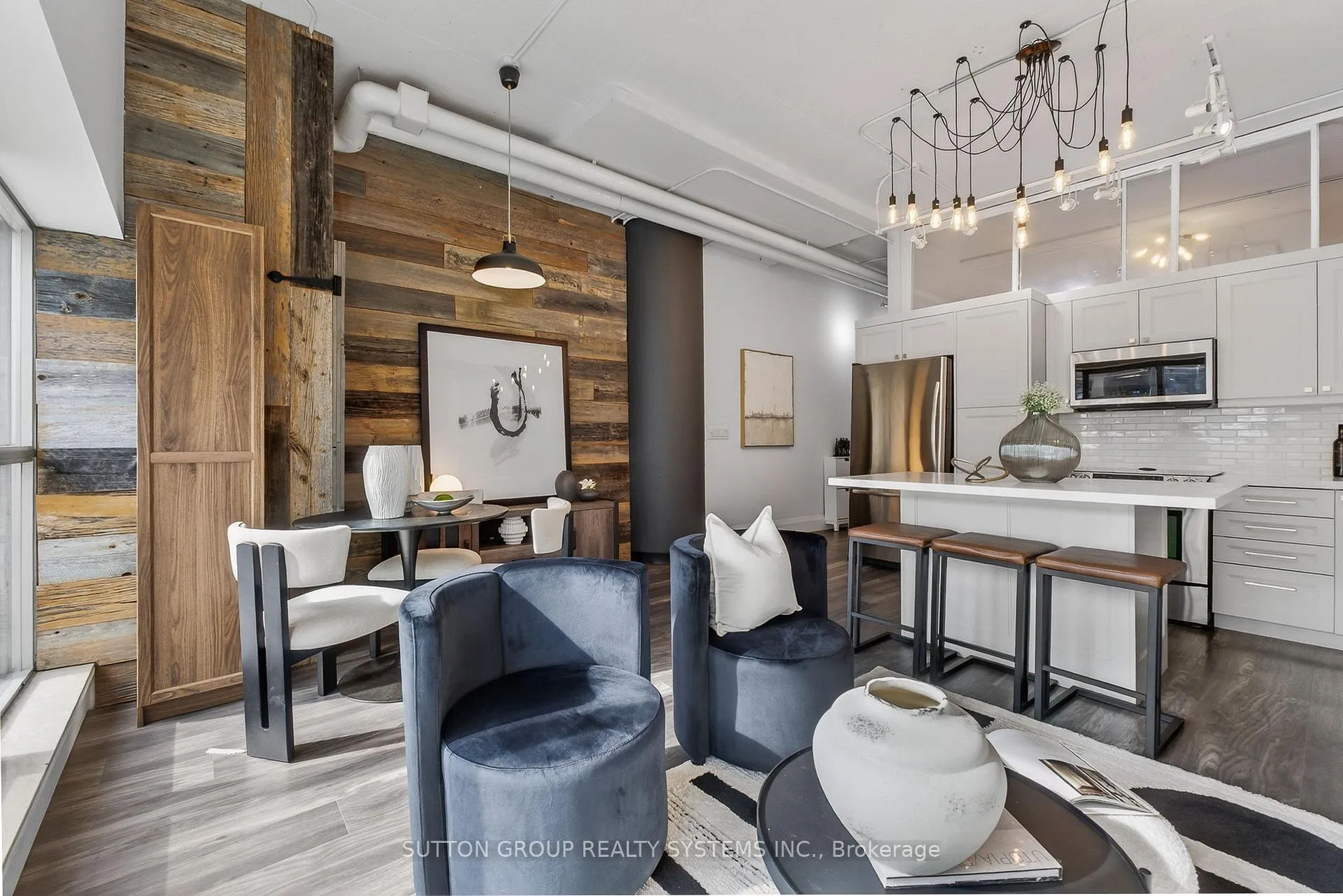 Photo 19 of Unit 211, 2 Fieldway Road, Etobicoke, Islington-City Centre West — HOMEH