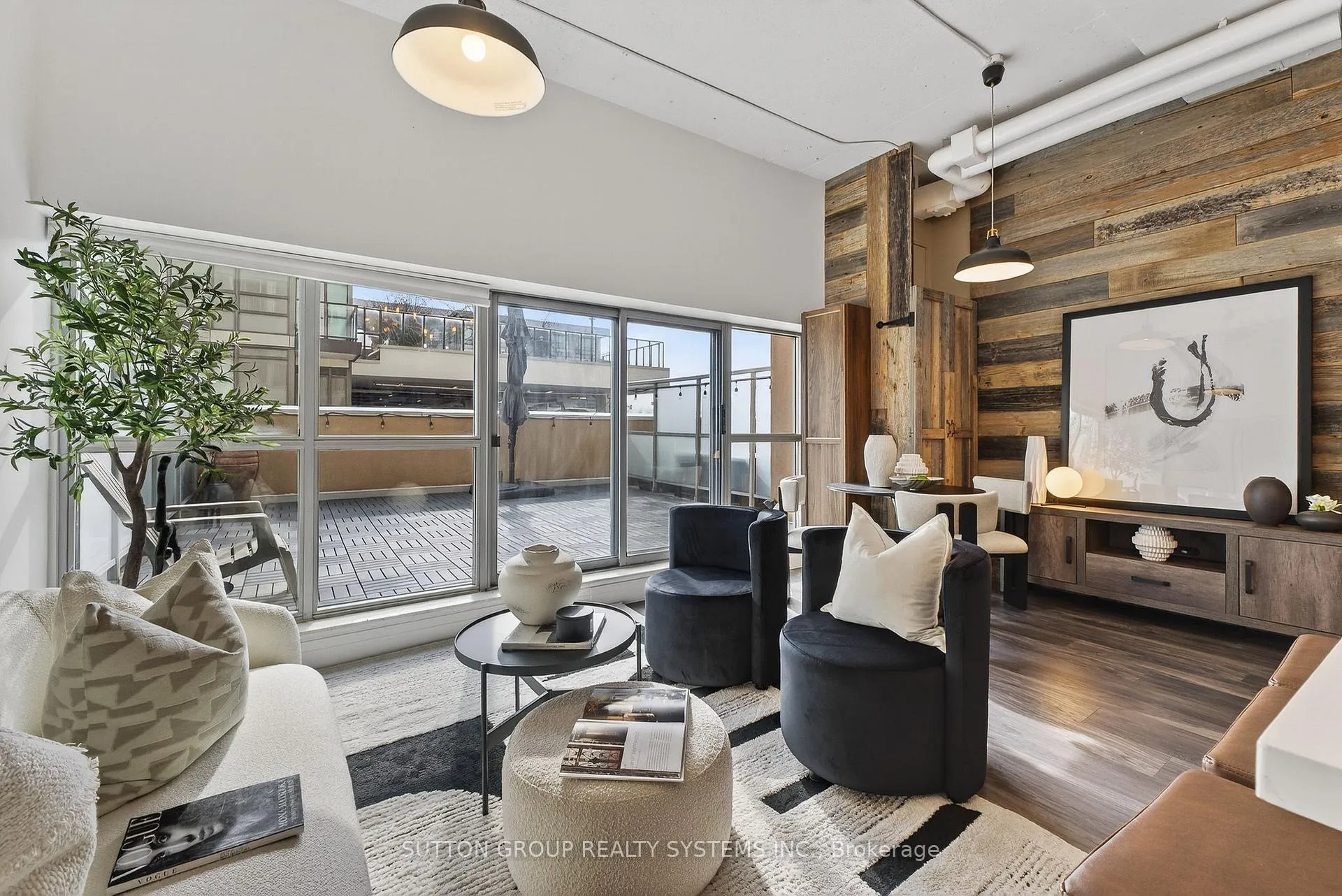 Photo 21 of Unit 211, 2 Fieldway Road, Etobicoke, Islington-City Centre West — HOMEH