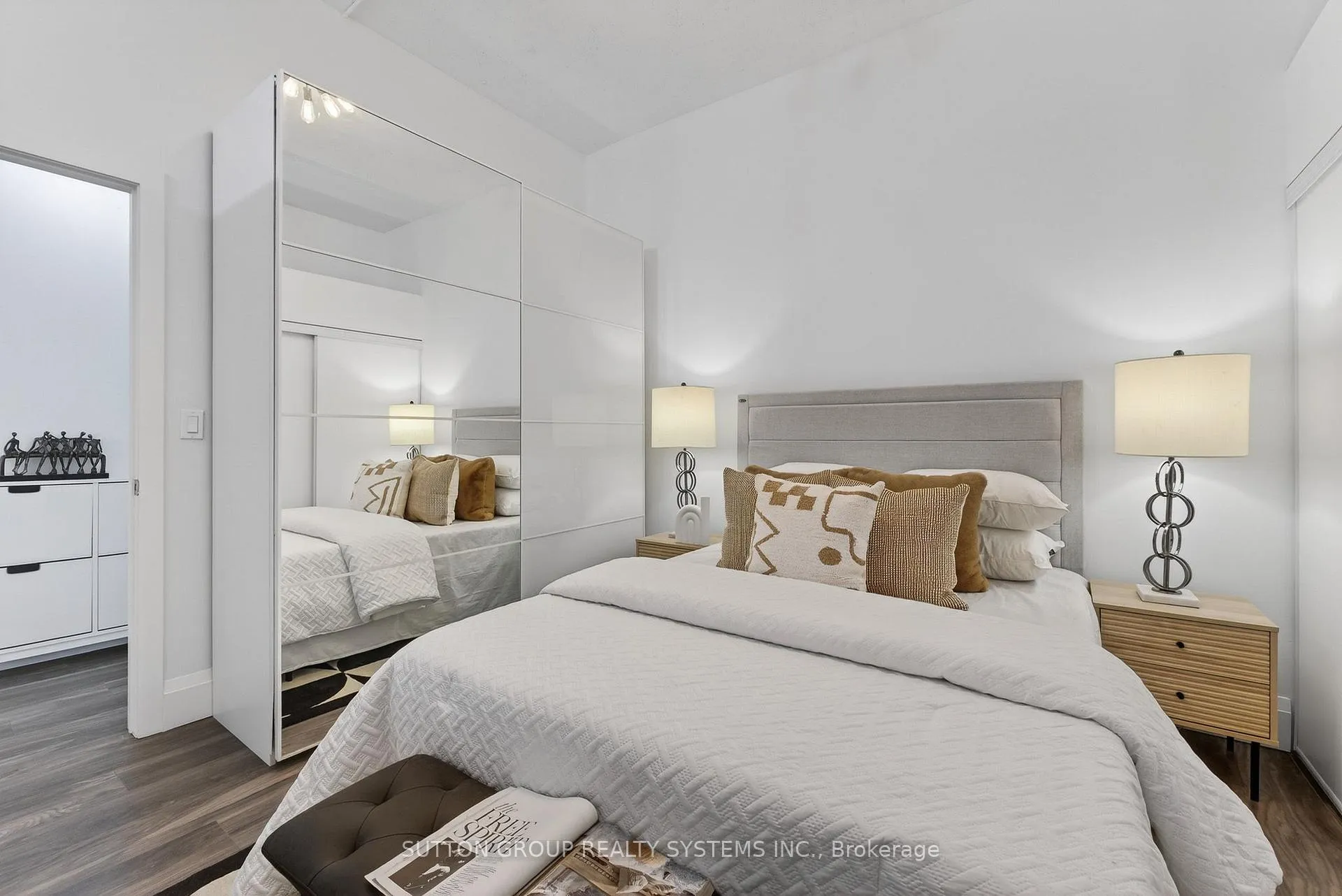Photo 24 of Unit 211, 2 Fieldway Road, Etobicoke, Islington-City Centre West — HOMEH