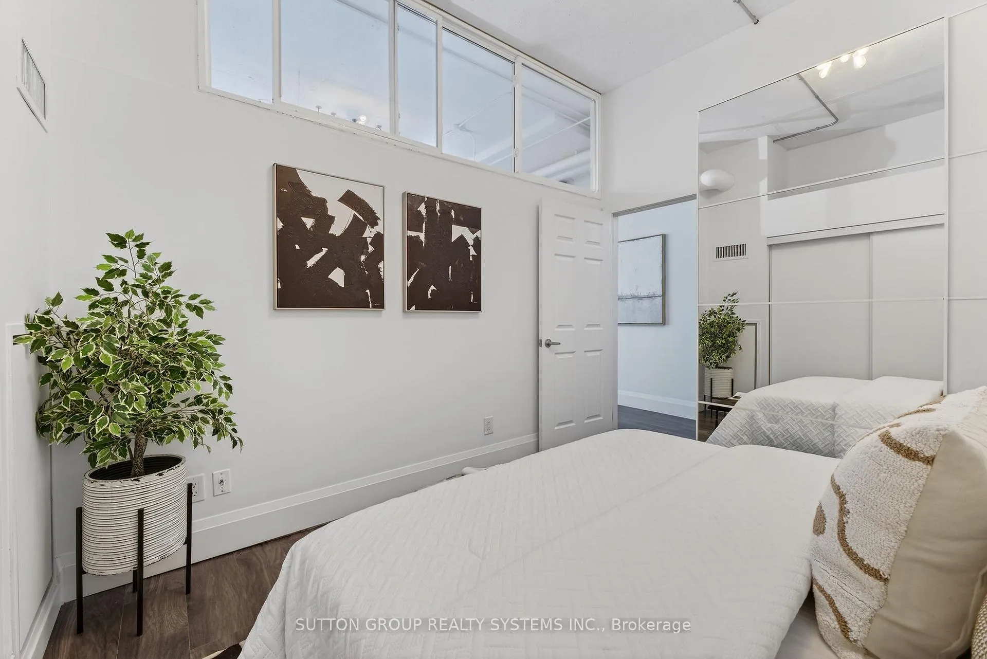 Photo 25 of Unit 211, 2 Fieldway Road, Etobicoke, Islington-City Centre West — HOMEH