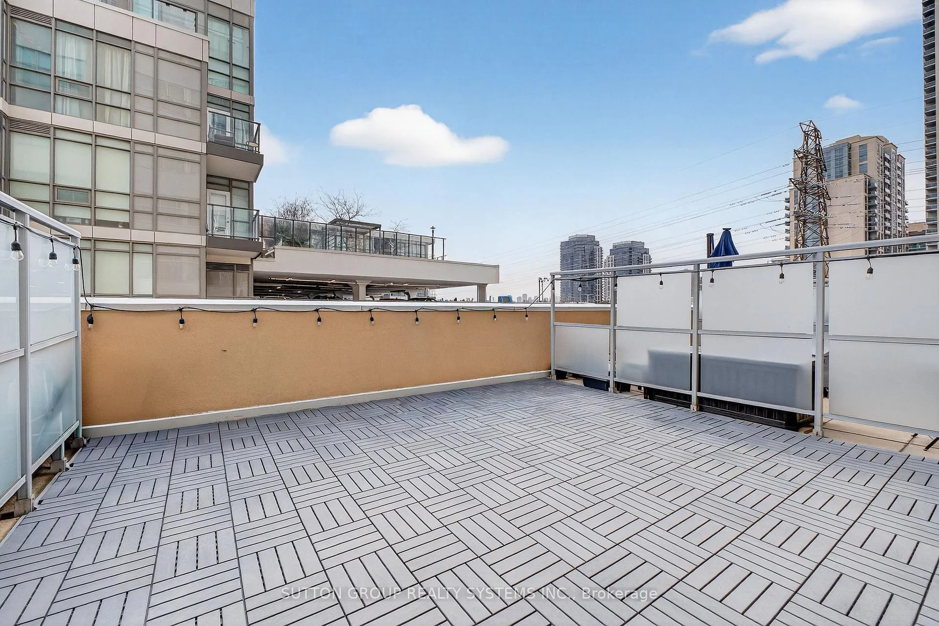 Photo 27 of Unit 211, 2 Fieldway Road, Etobicoke, Islington-City Centre West — HOMEH