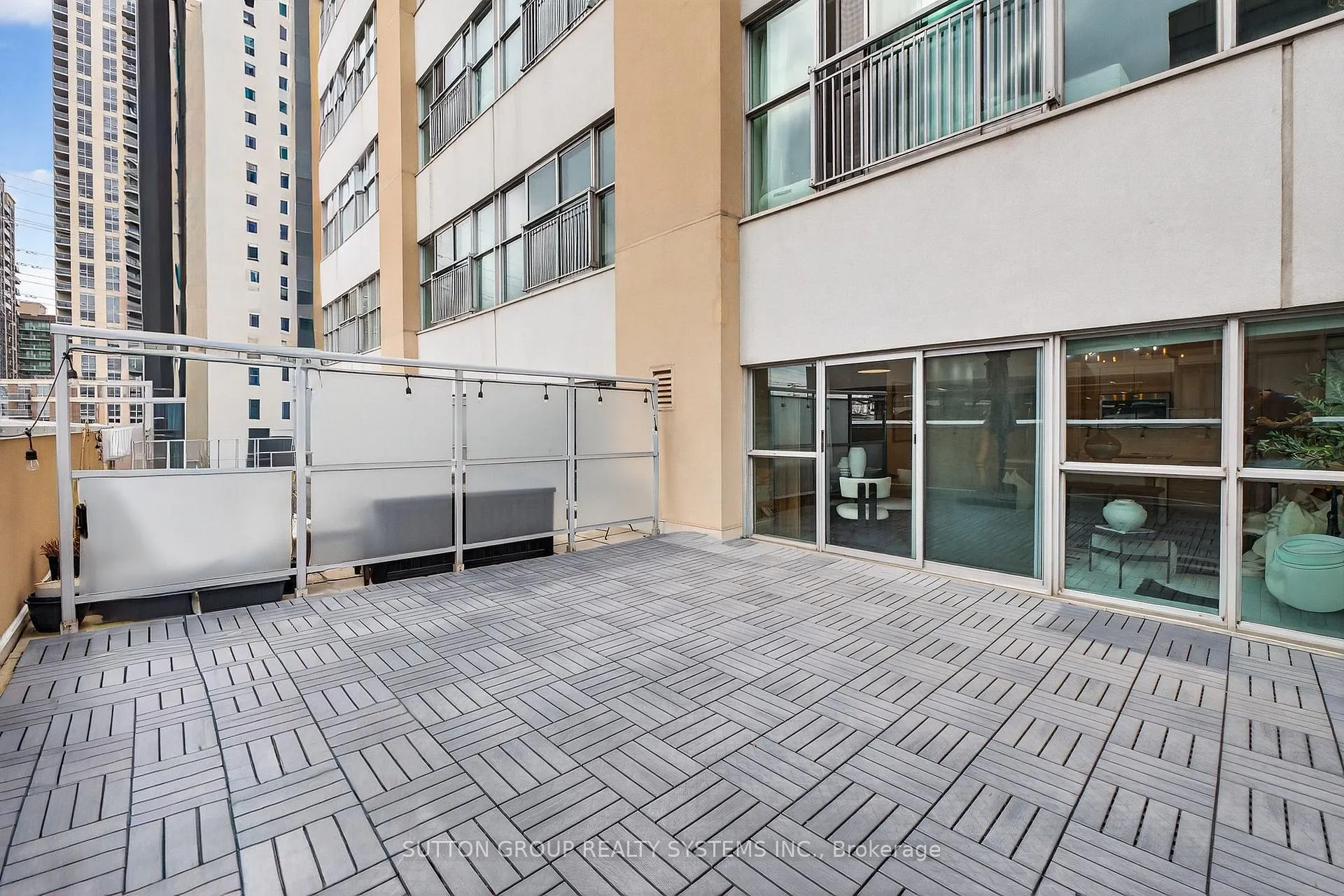 Photo 29 of Unit 211, 2 Fieldway Road, Etobicoke, Islington-City Centre West — HOMEH