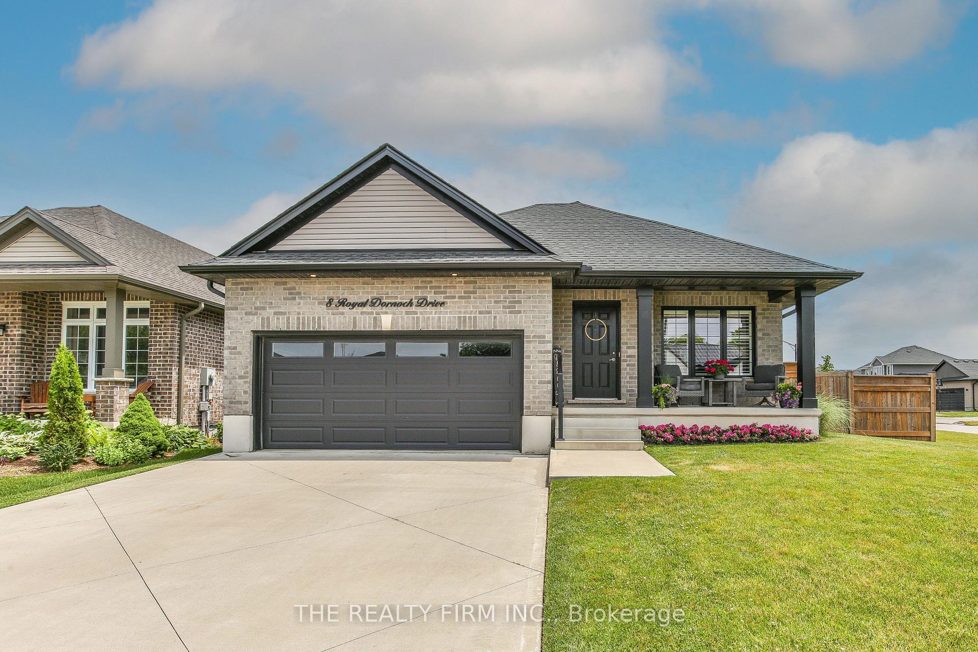Photo 2 of 8 Royal Dornoch Drive, St. Thomas — HOMEH