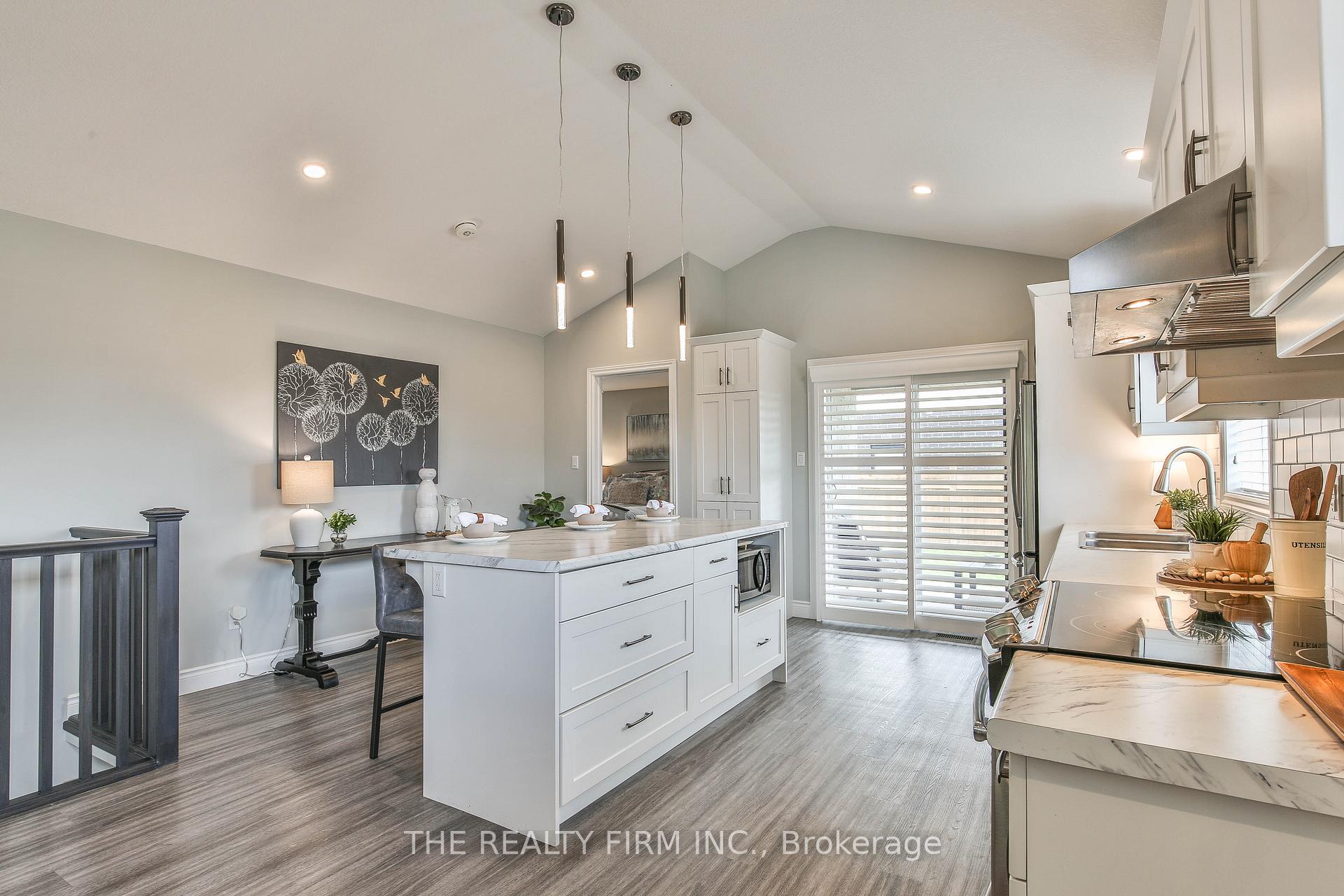Photo 13 of 8 Royal Dornoch Drive, St. Thomas — HOMEH