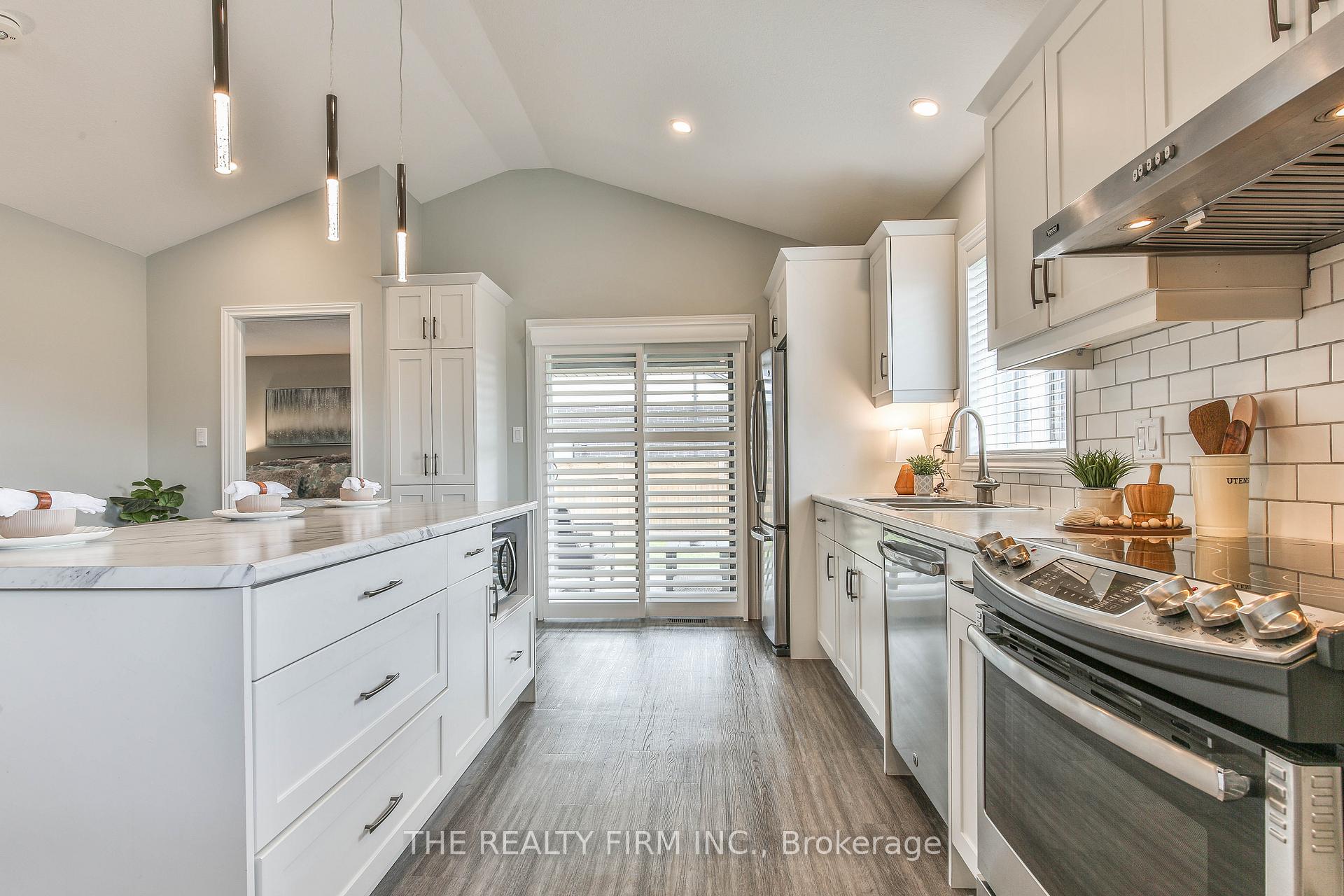 Photo 14 of 8 Royal Dornoch Drive, St. Thomas — HOMEH