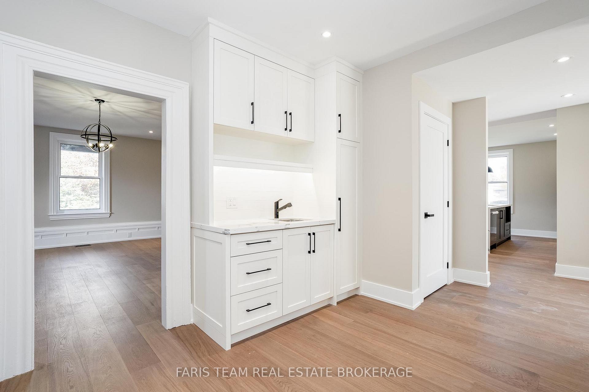 Photo 10 of 9 Bertram Drive, Springwater, Elmvale — HOMEH